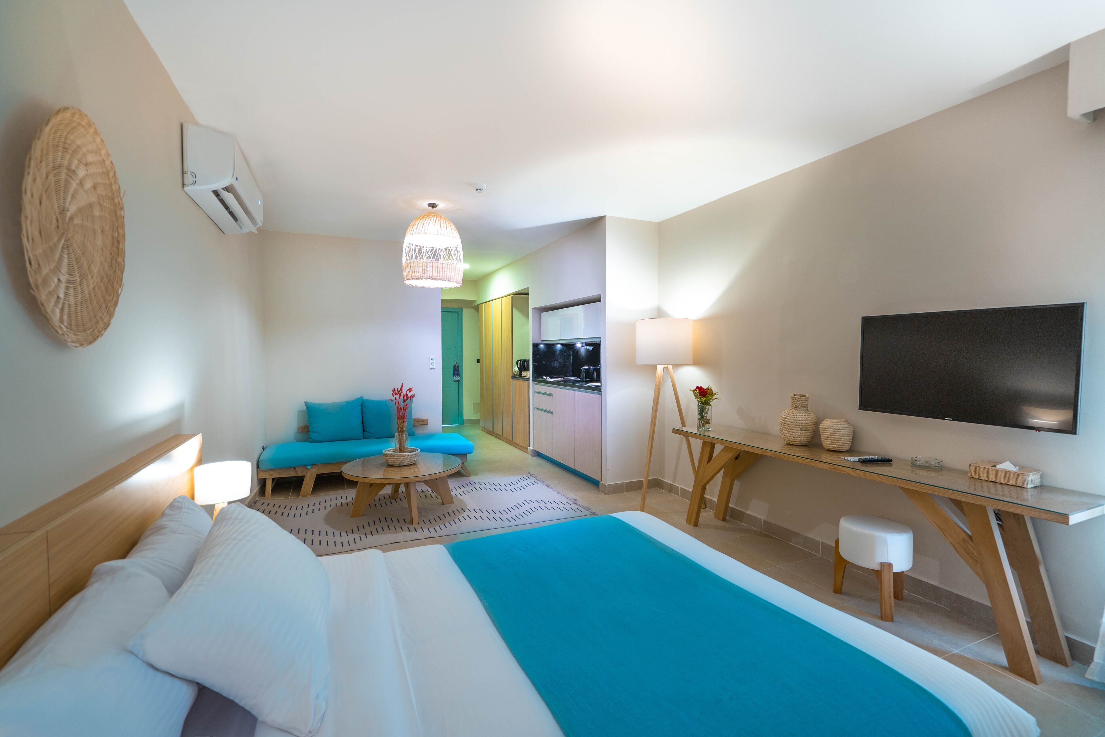 Redcon Suites 3*