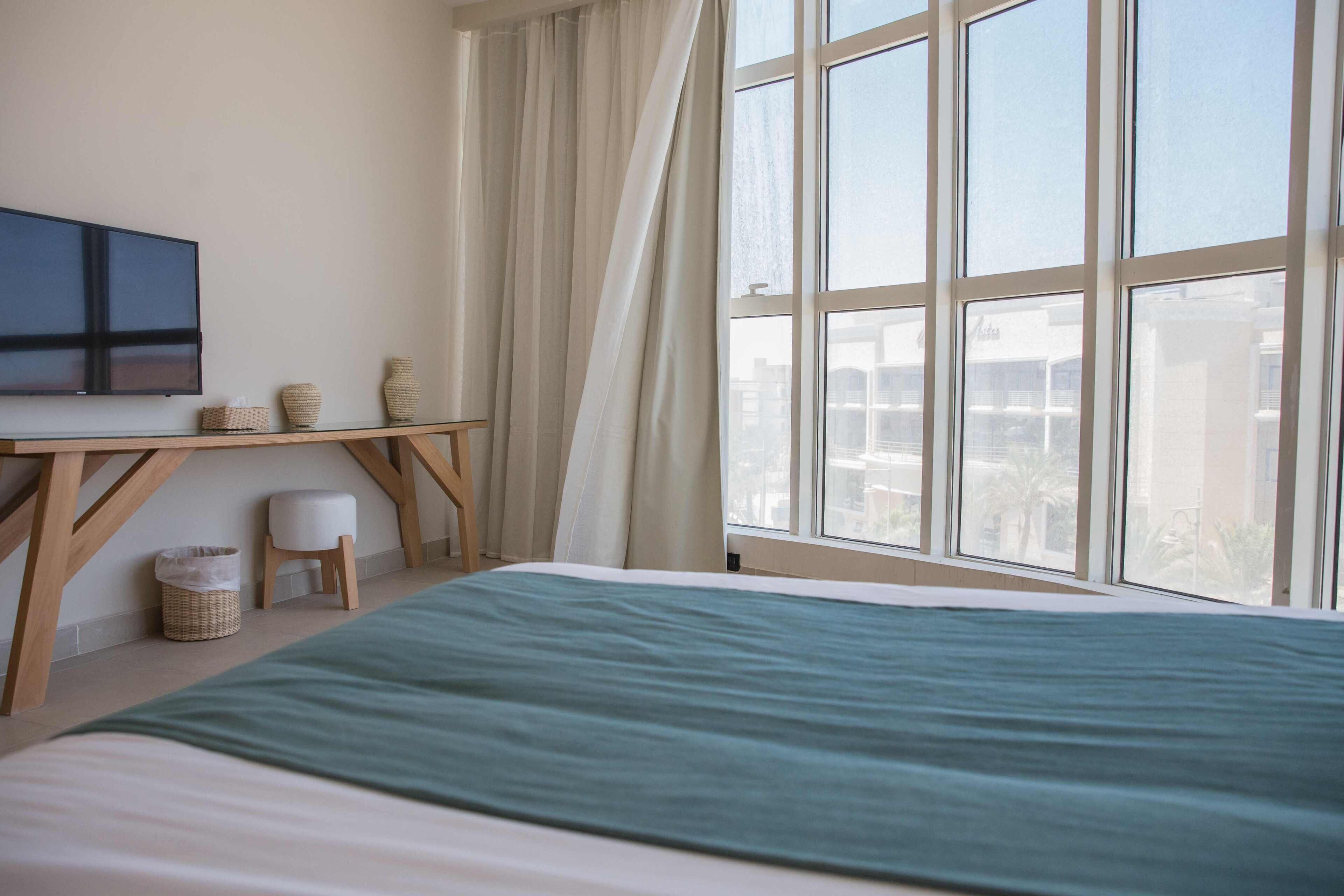 Redcon Suites 3*