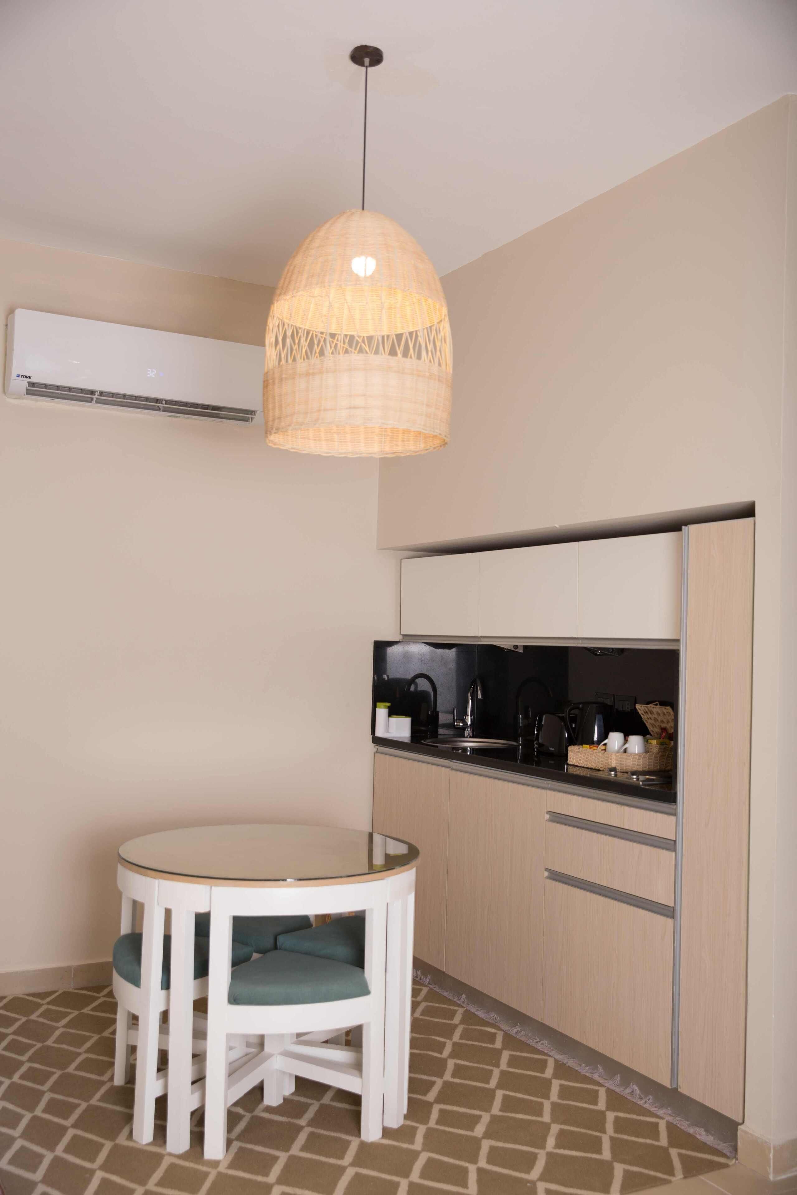 Redcon Suites 3*