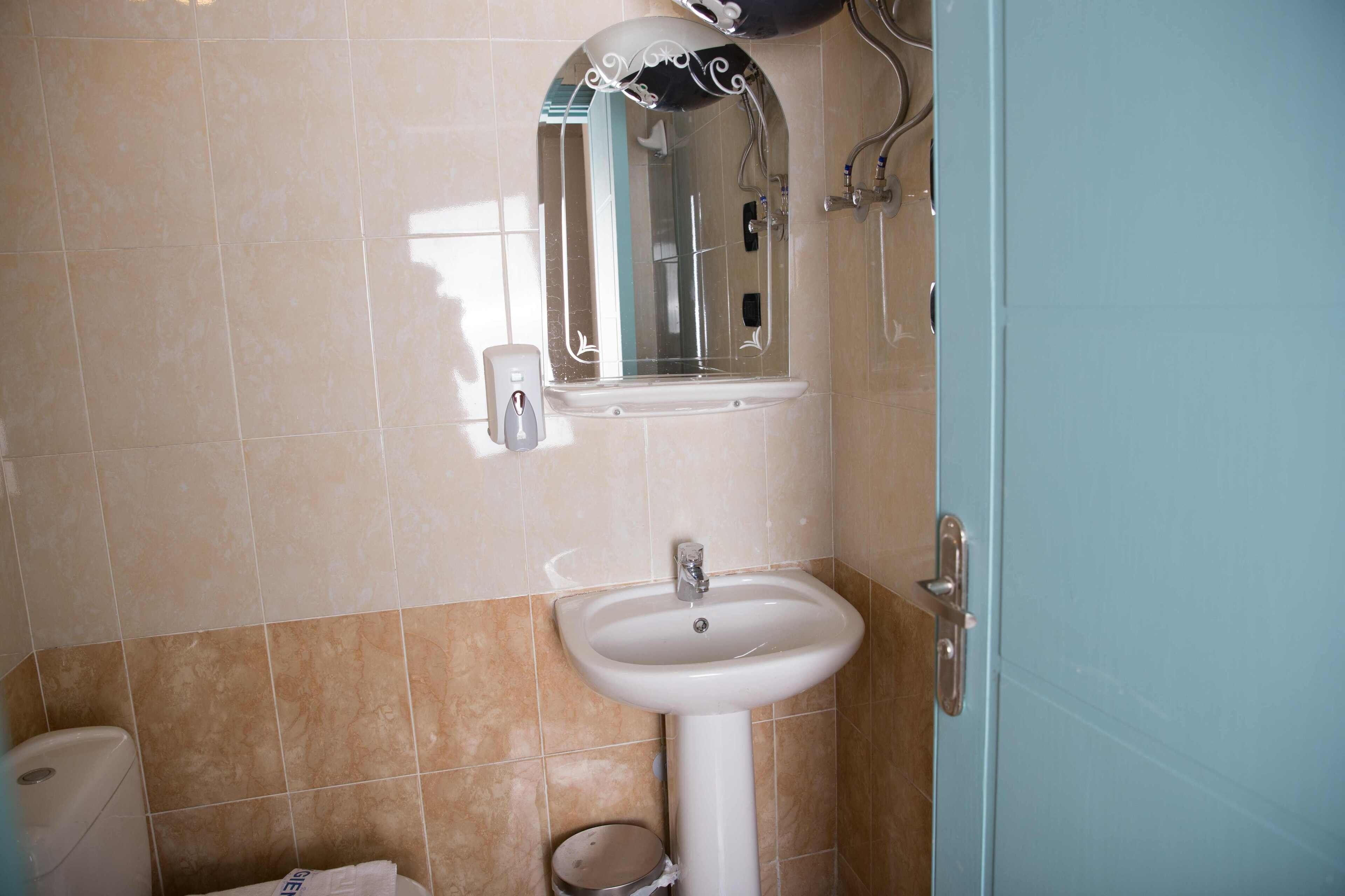 Redcon Suites 3*