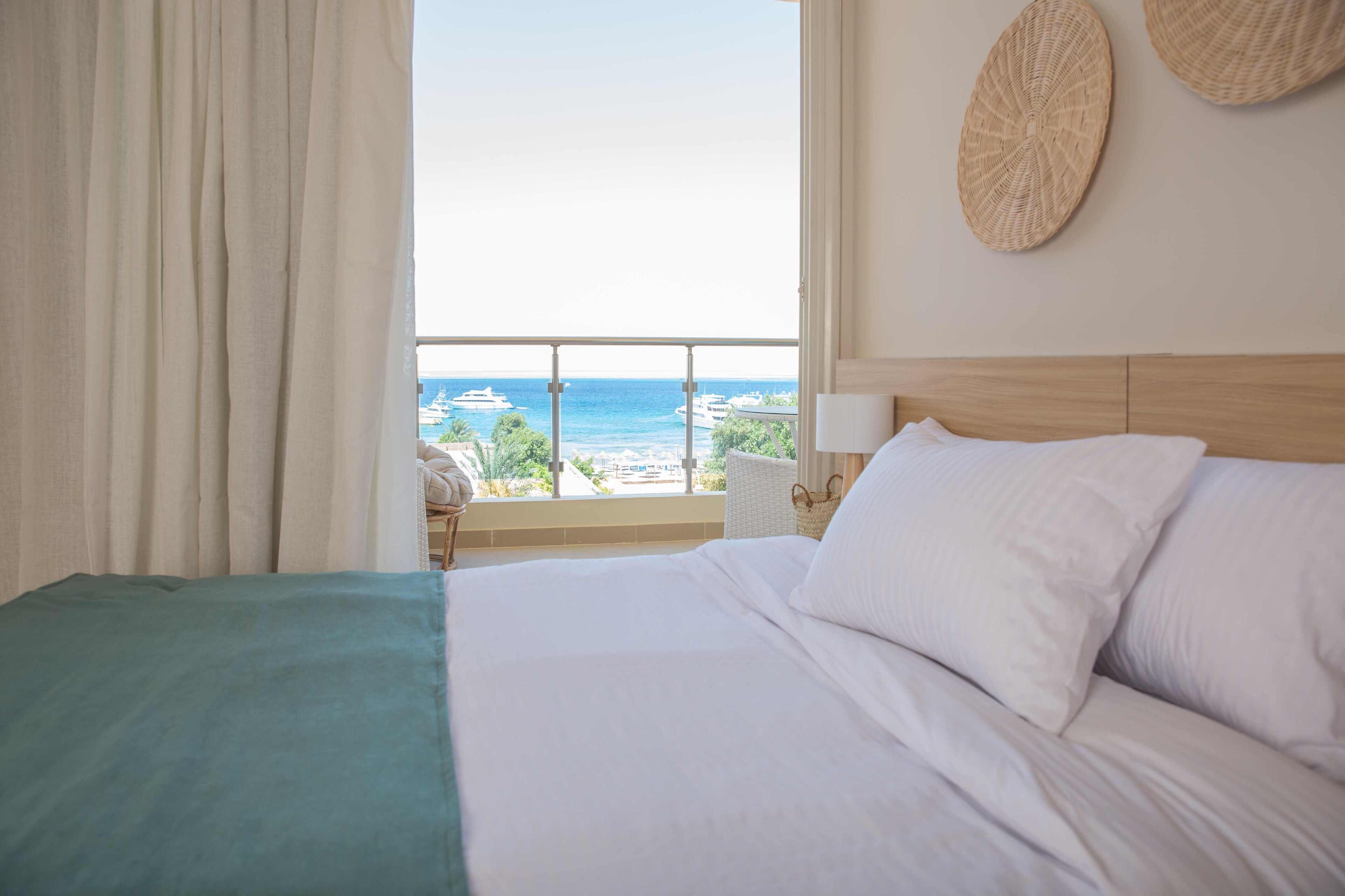 Redcon Suites 3*