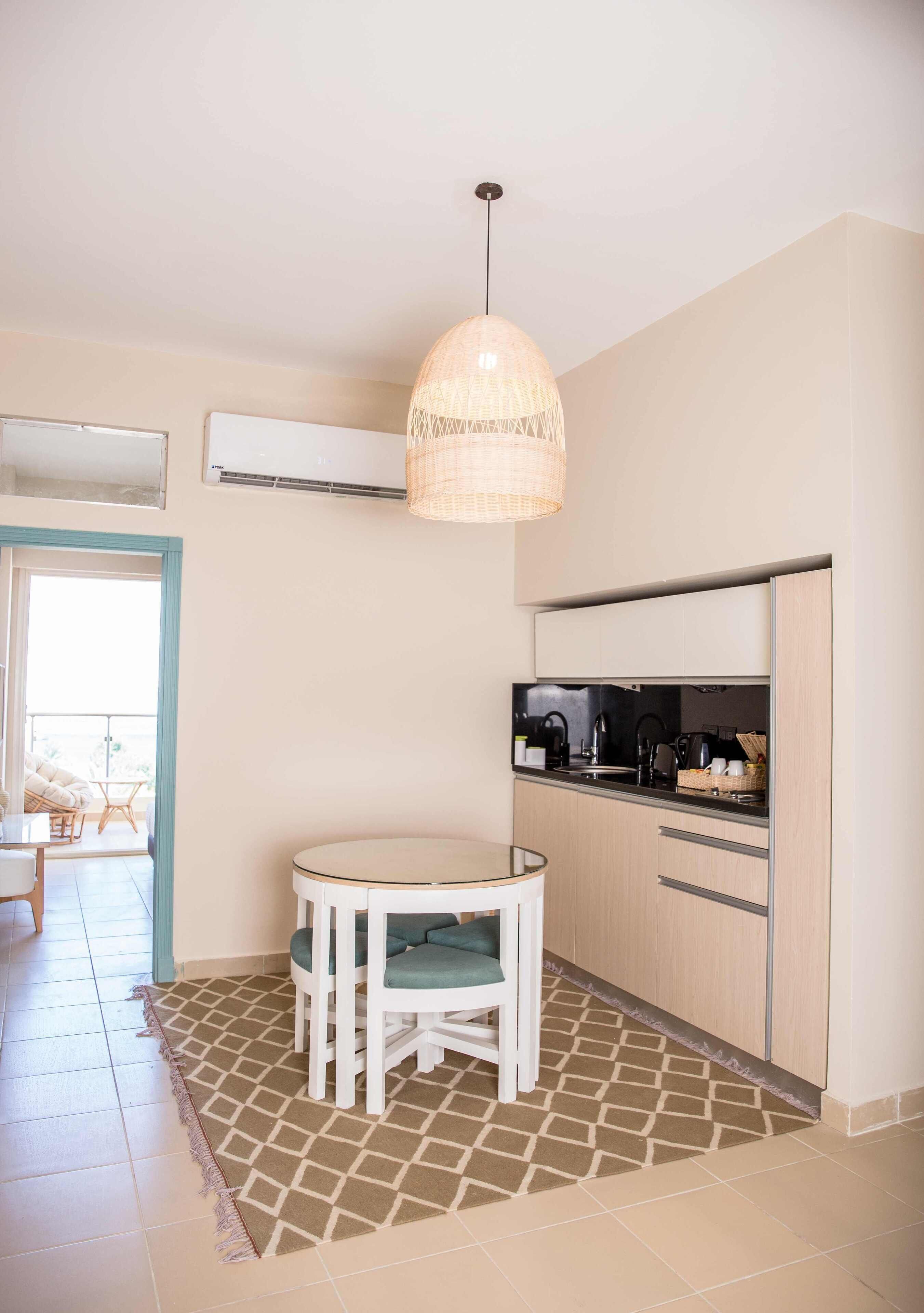 Redcon Suites 3*