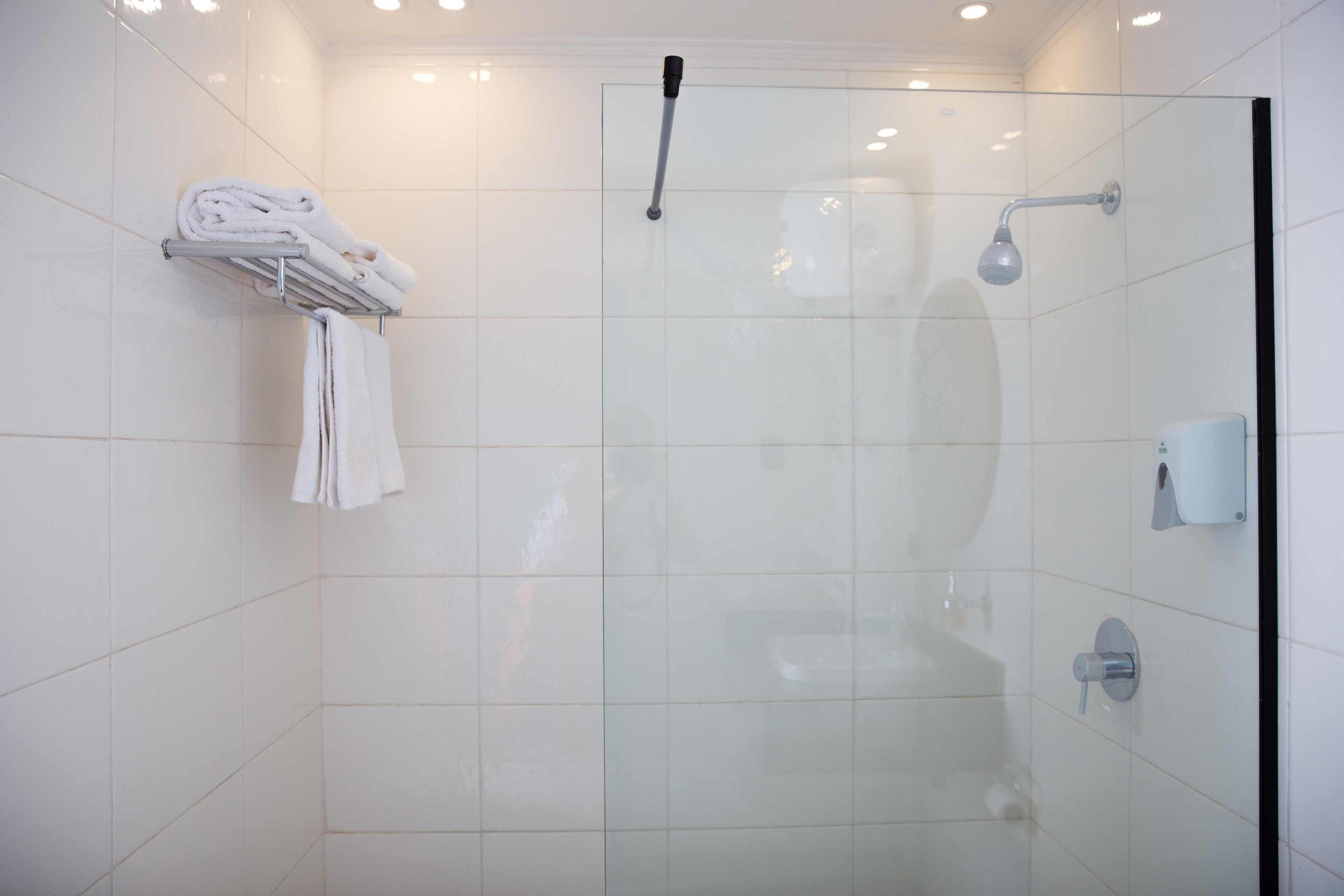 Redcon Suites 3*