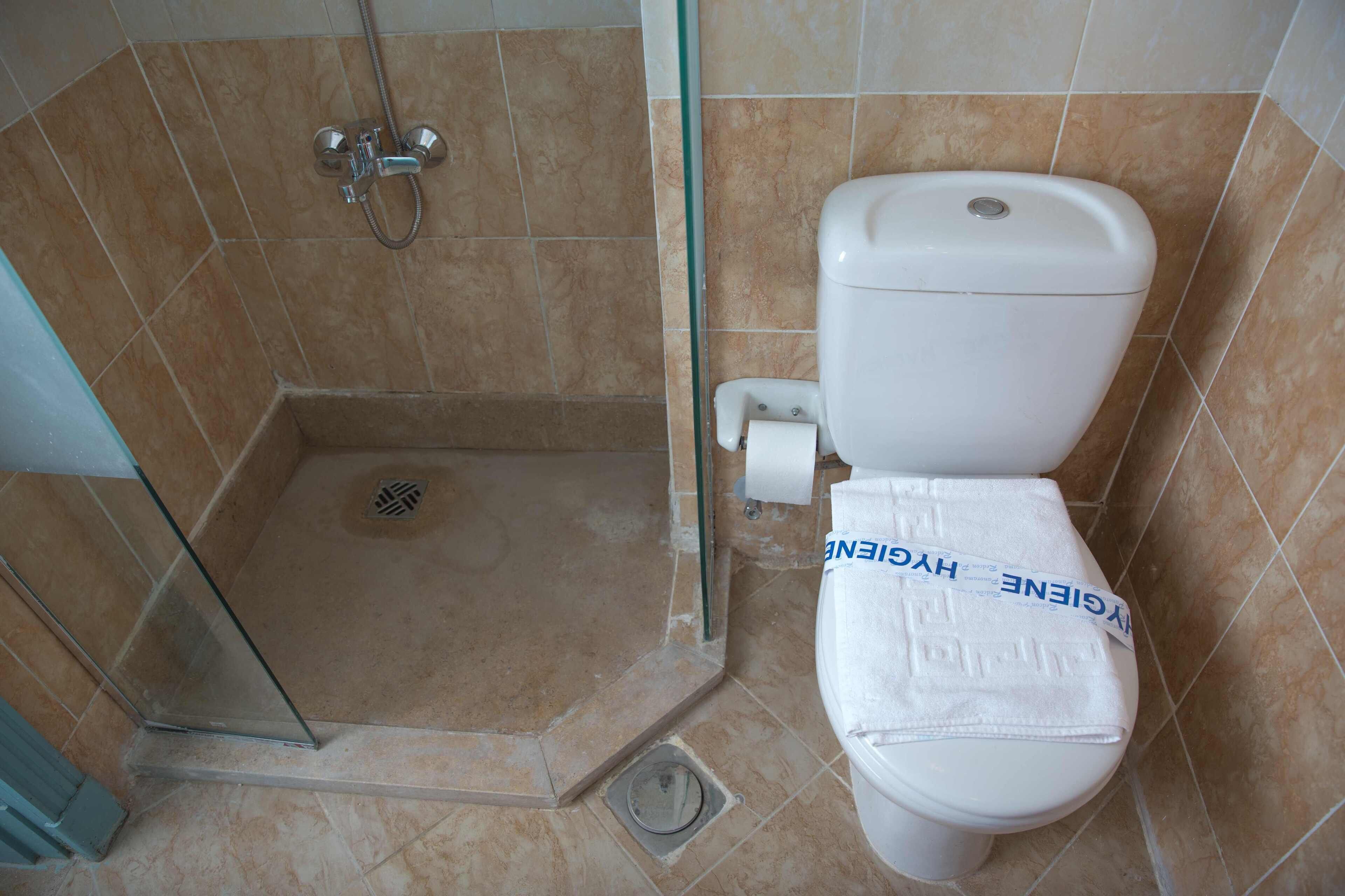 Redcon Suites 3*