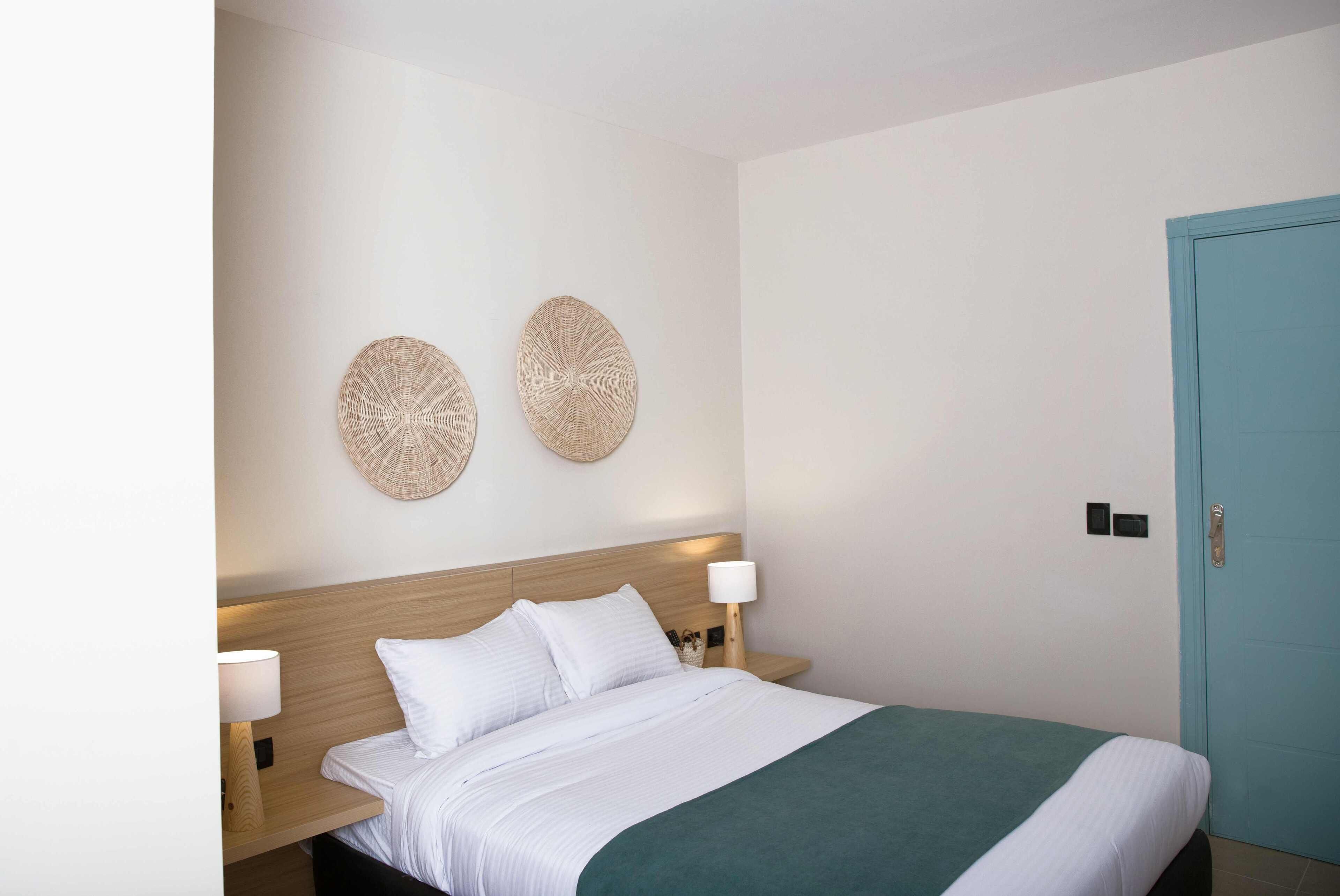 Redcon Suites 3*