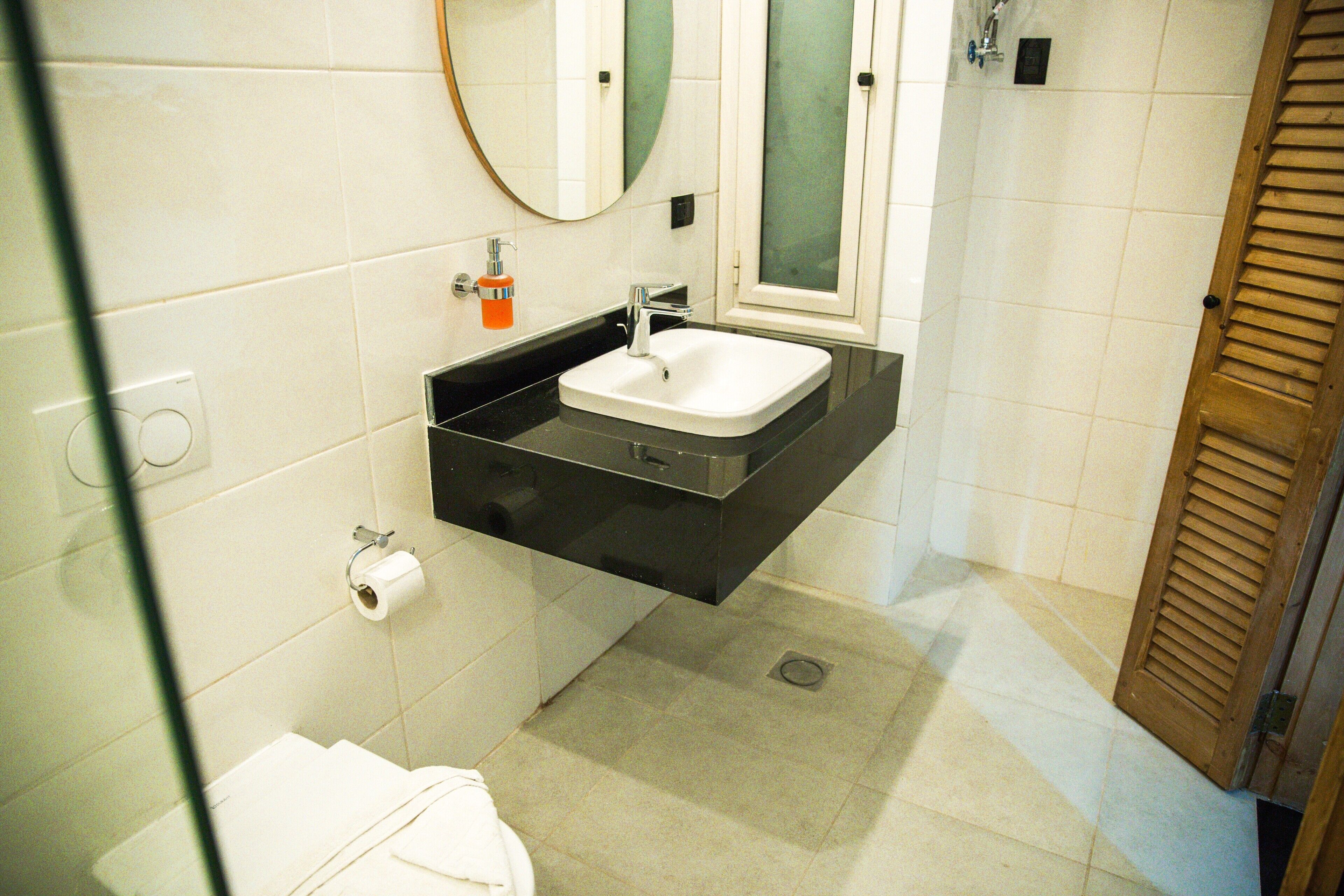 Redcon Suites 3*