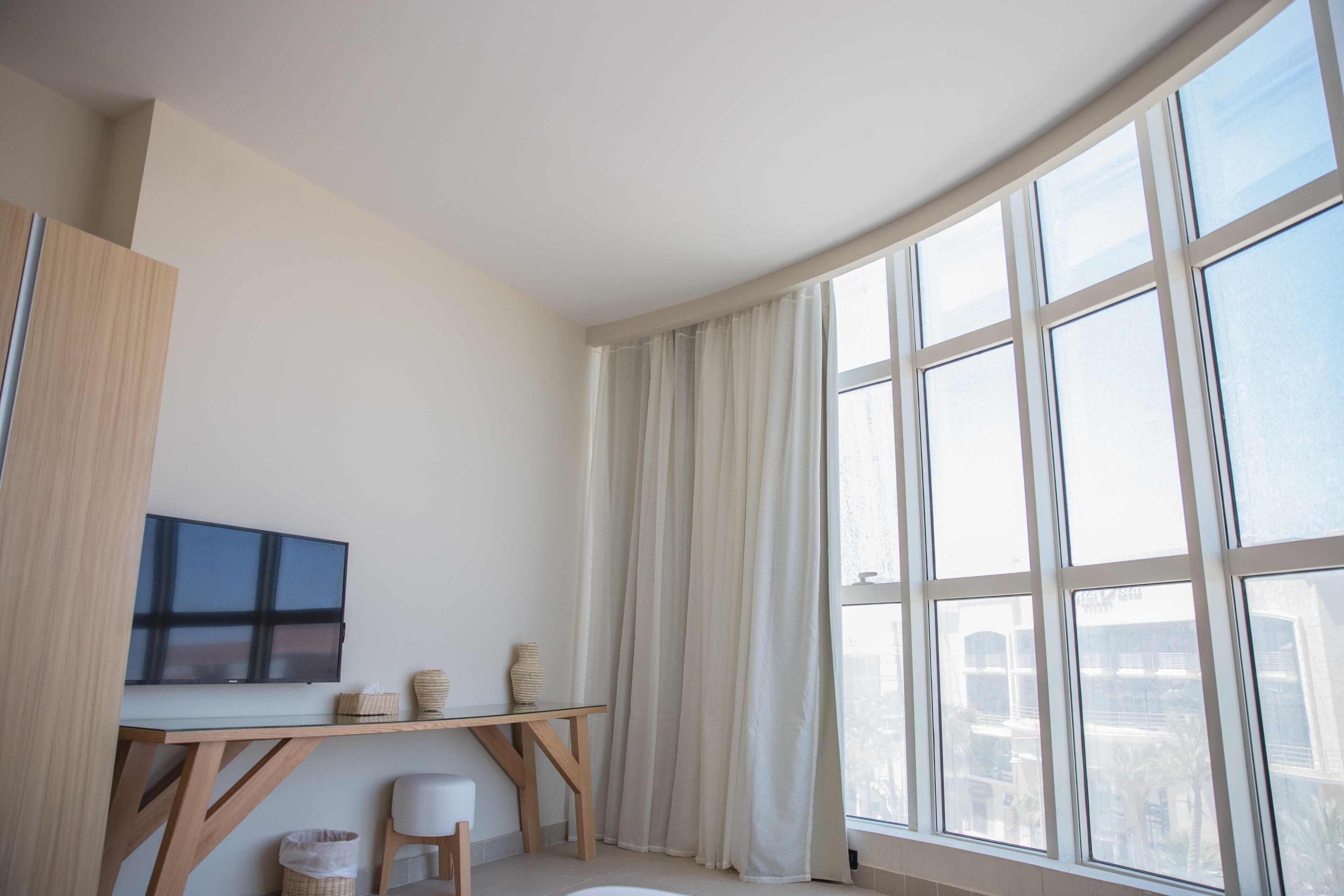 Redcon Suites 3*