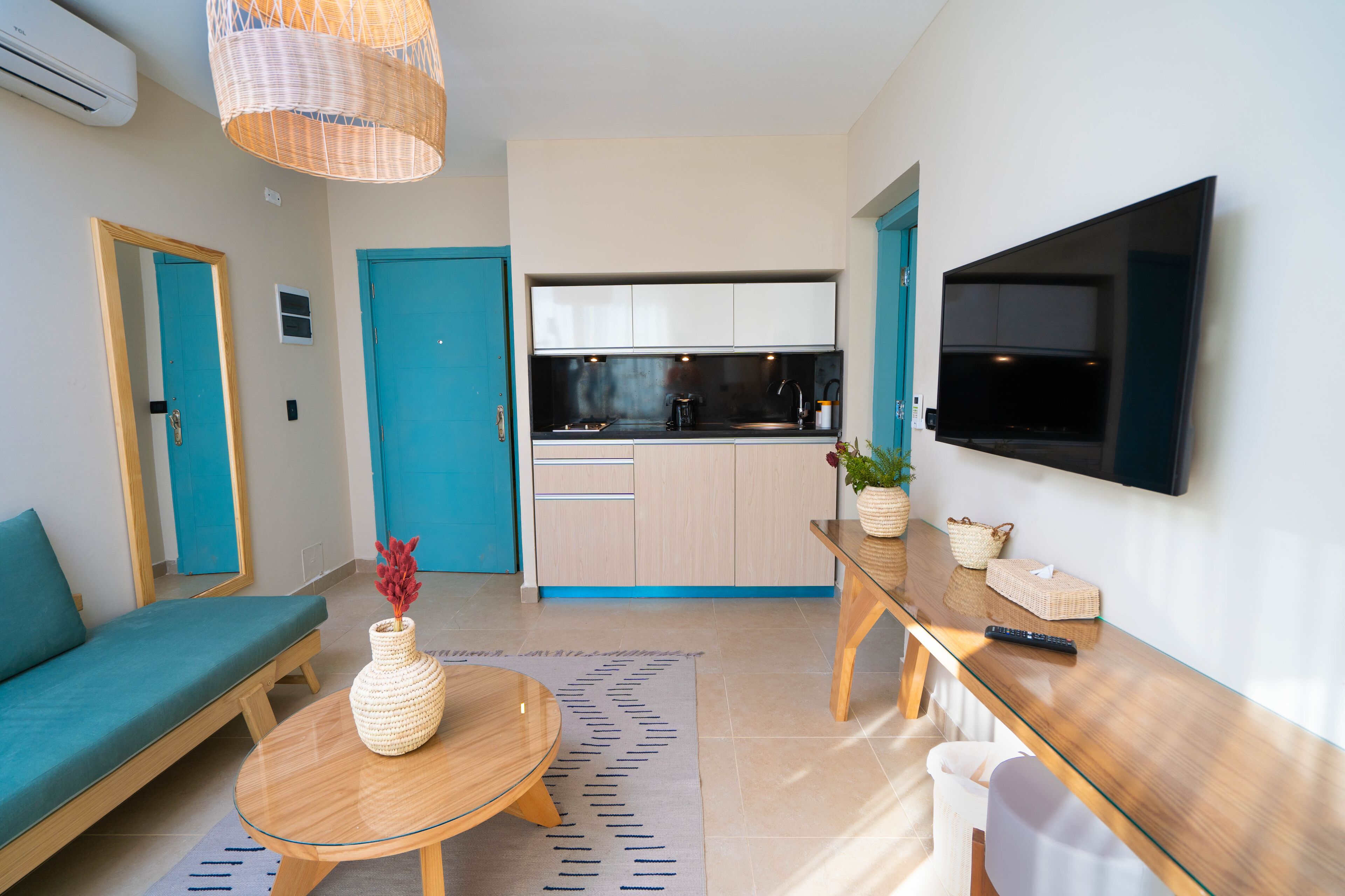 Redcon Suites 3*