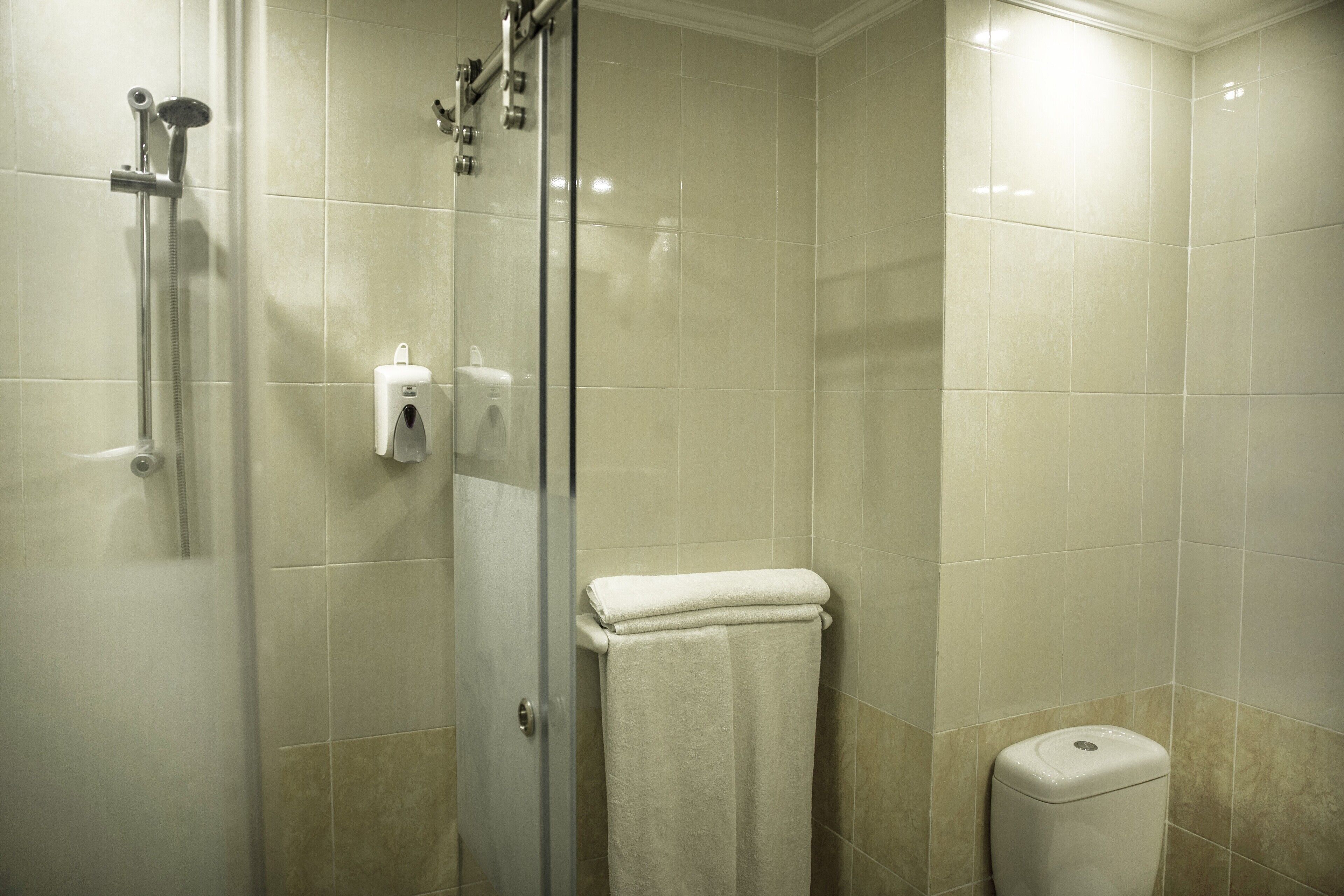 Redcon Suites 3*