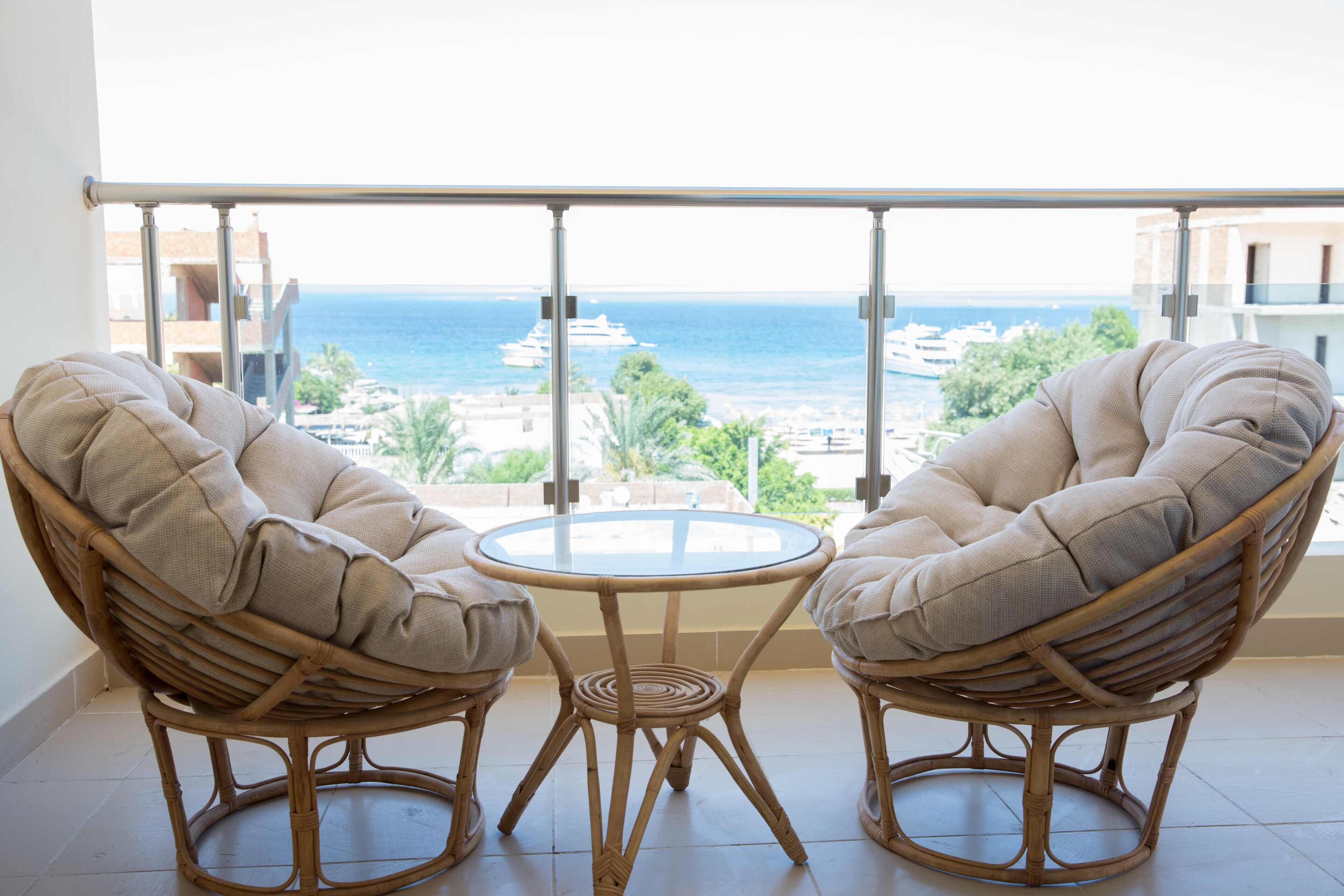 Redcon Suites 3*