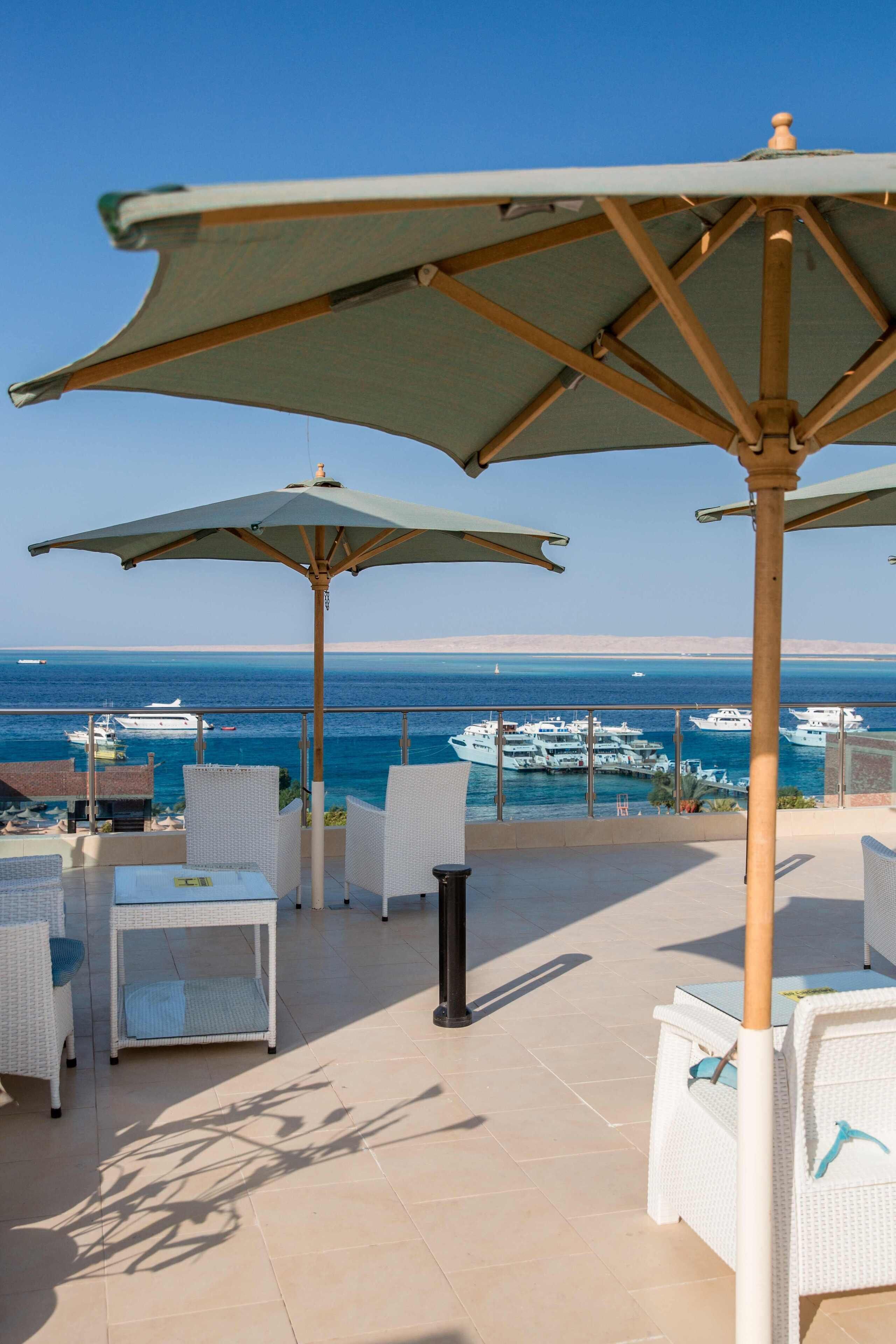 Redcon Suites 3*