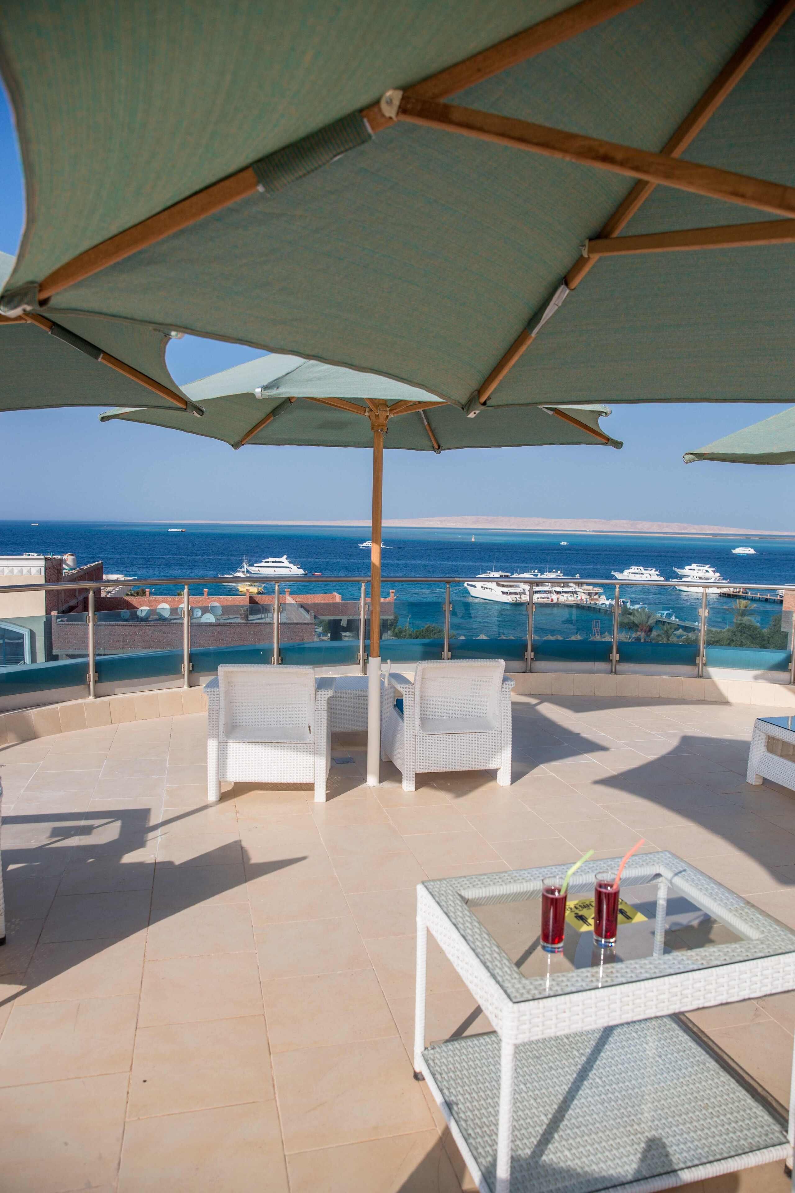 Redcon Suites 3*