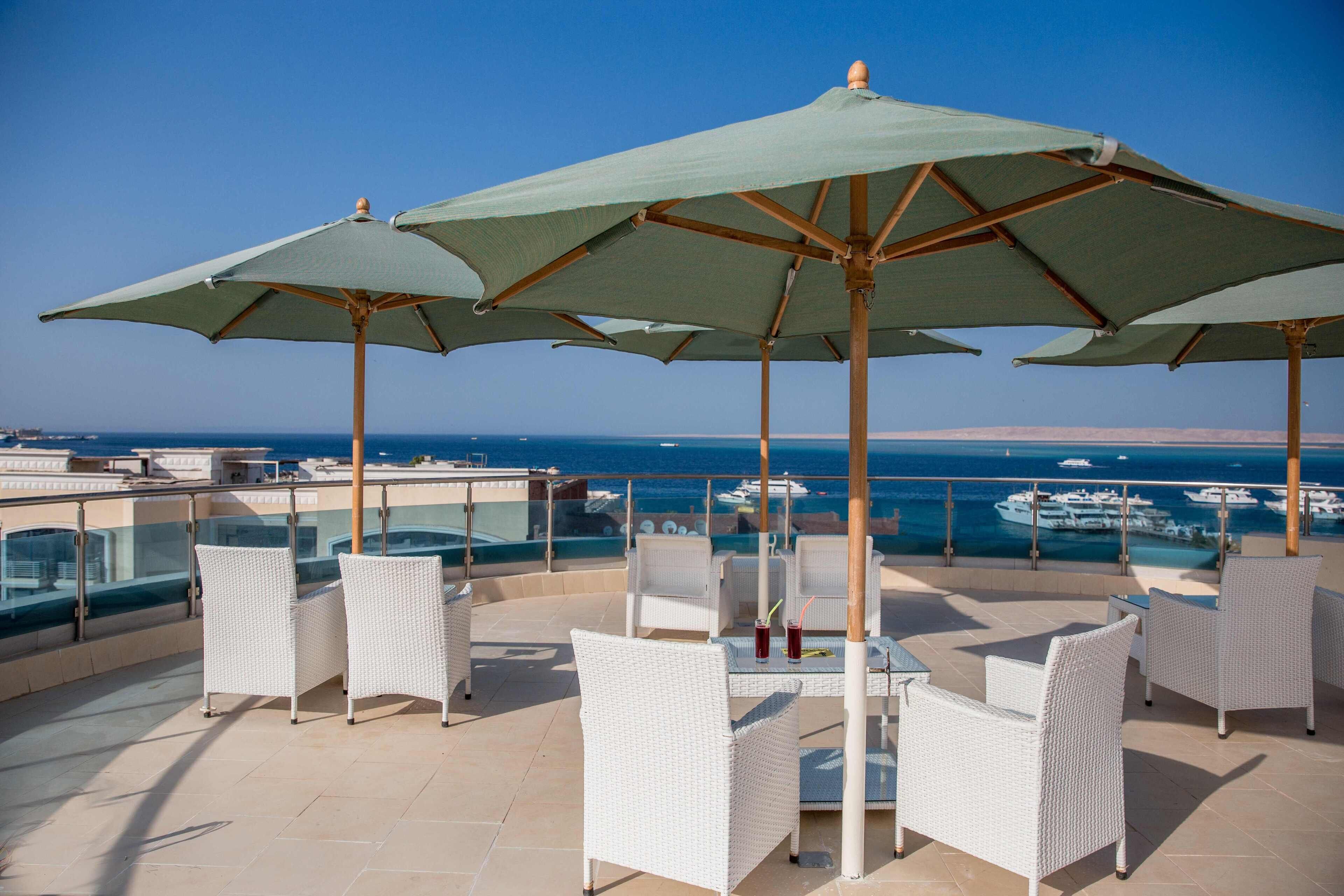 Redcon Suites 3*