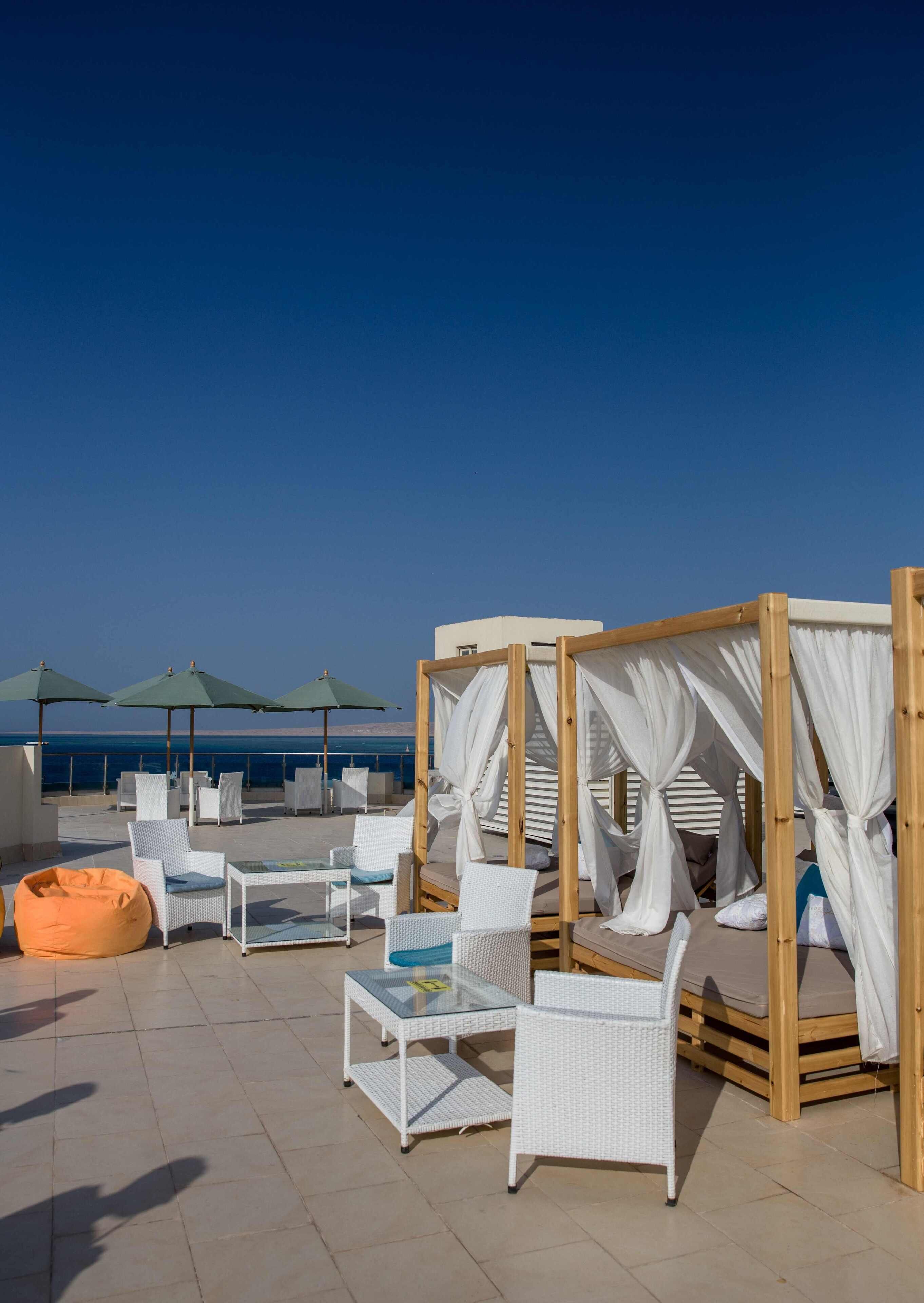 Redcon Suites 3*