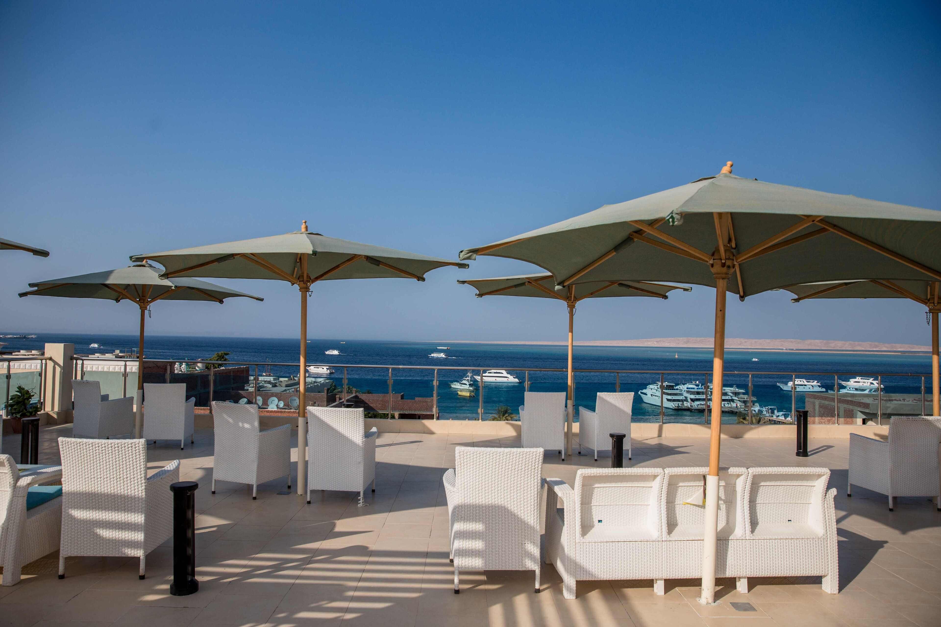 Redcon Suites 3*