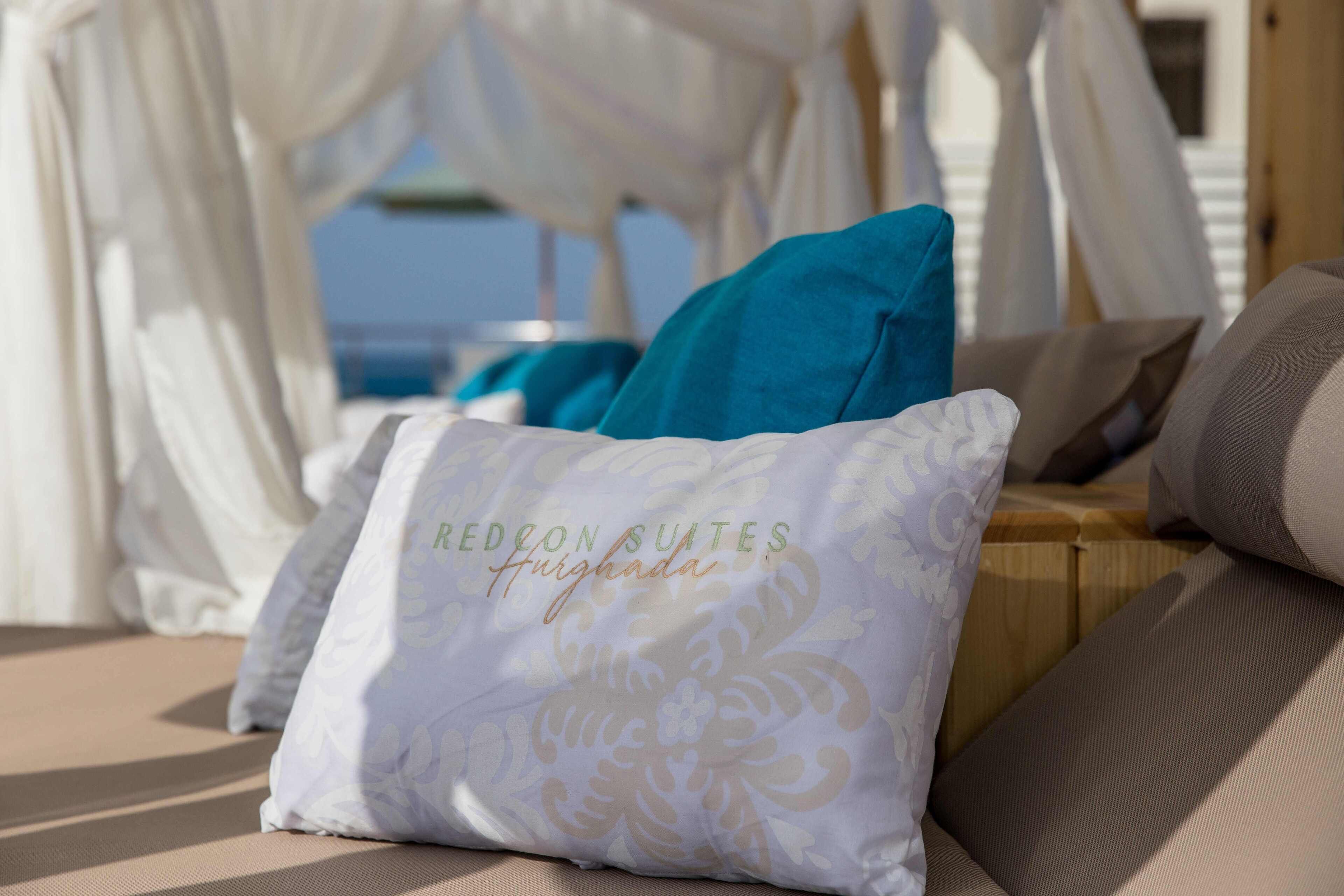 Redcon Suites 3*