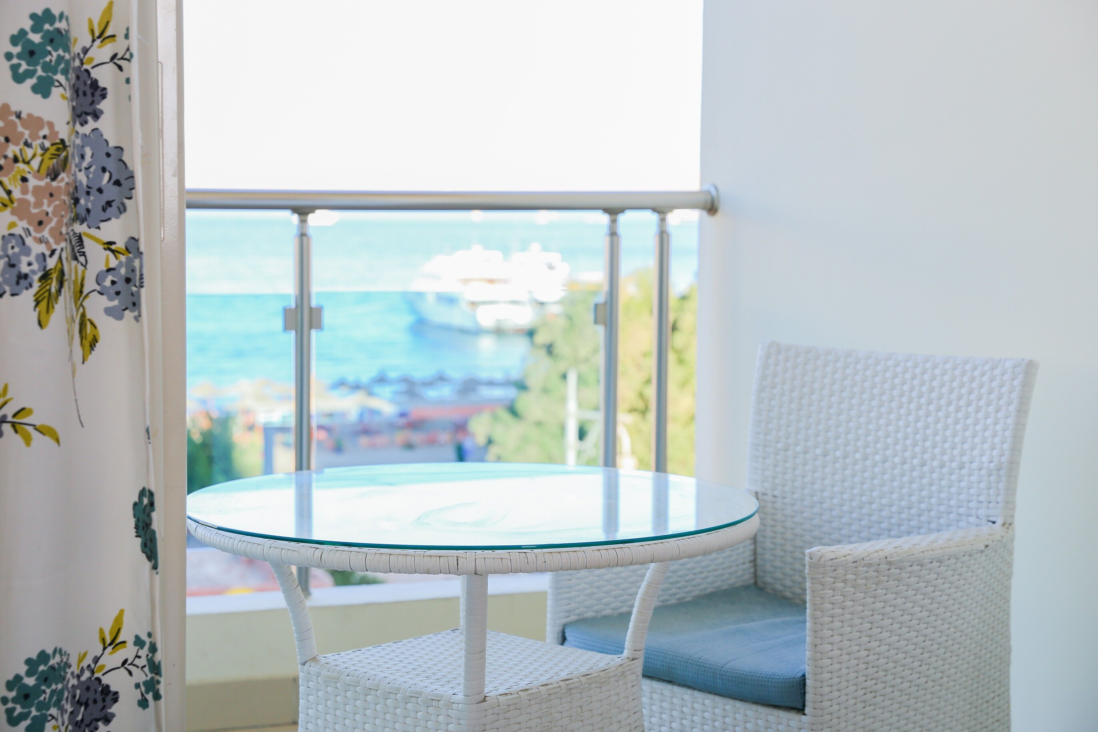 Redcon Suites 3*