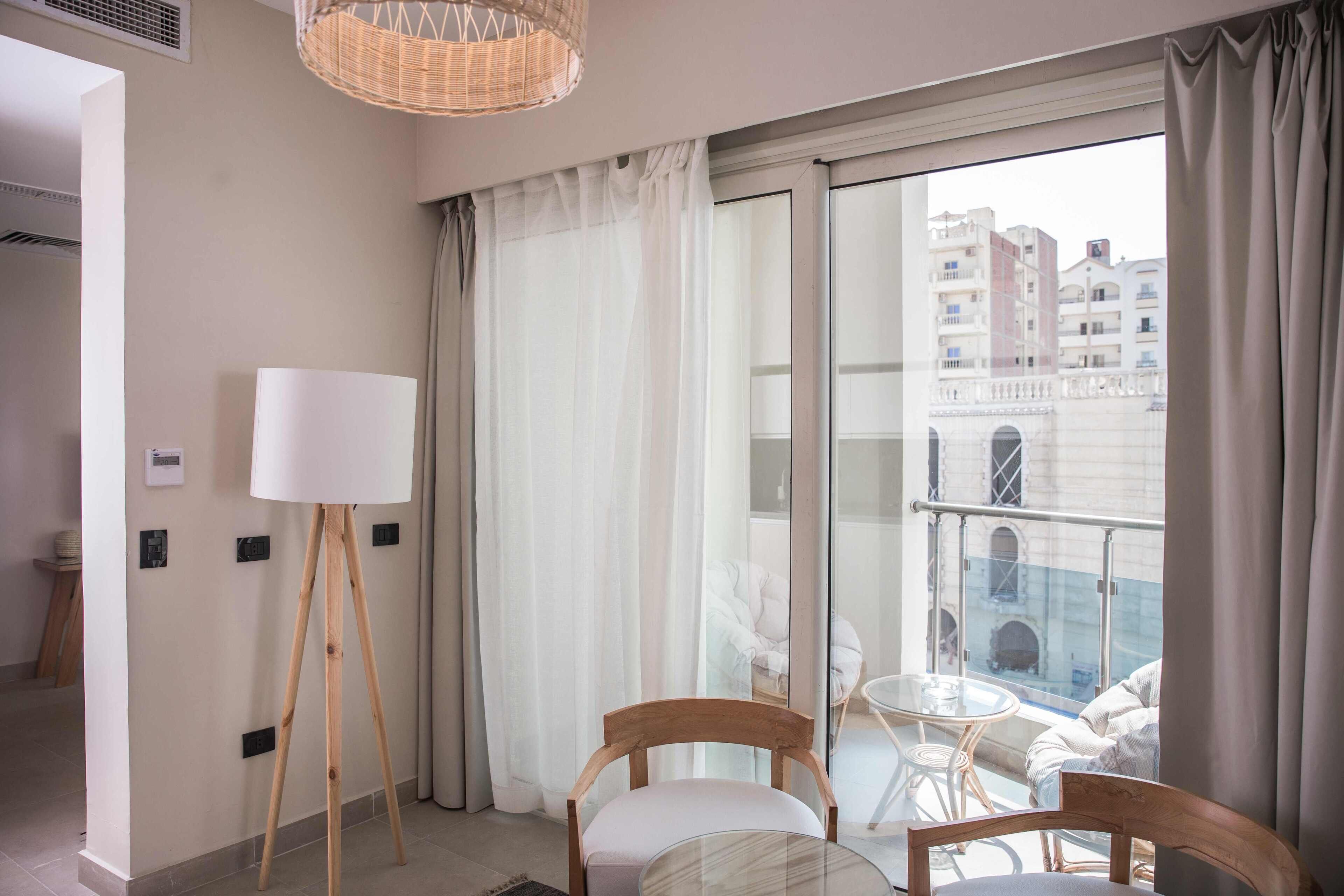 Redcon Suites 3*