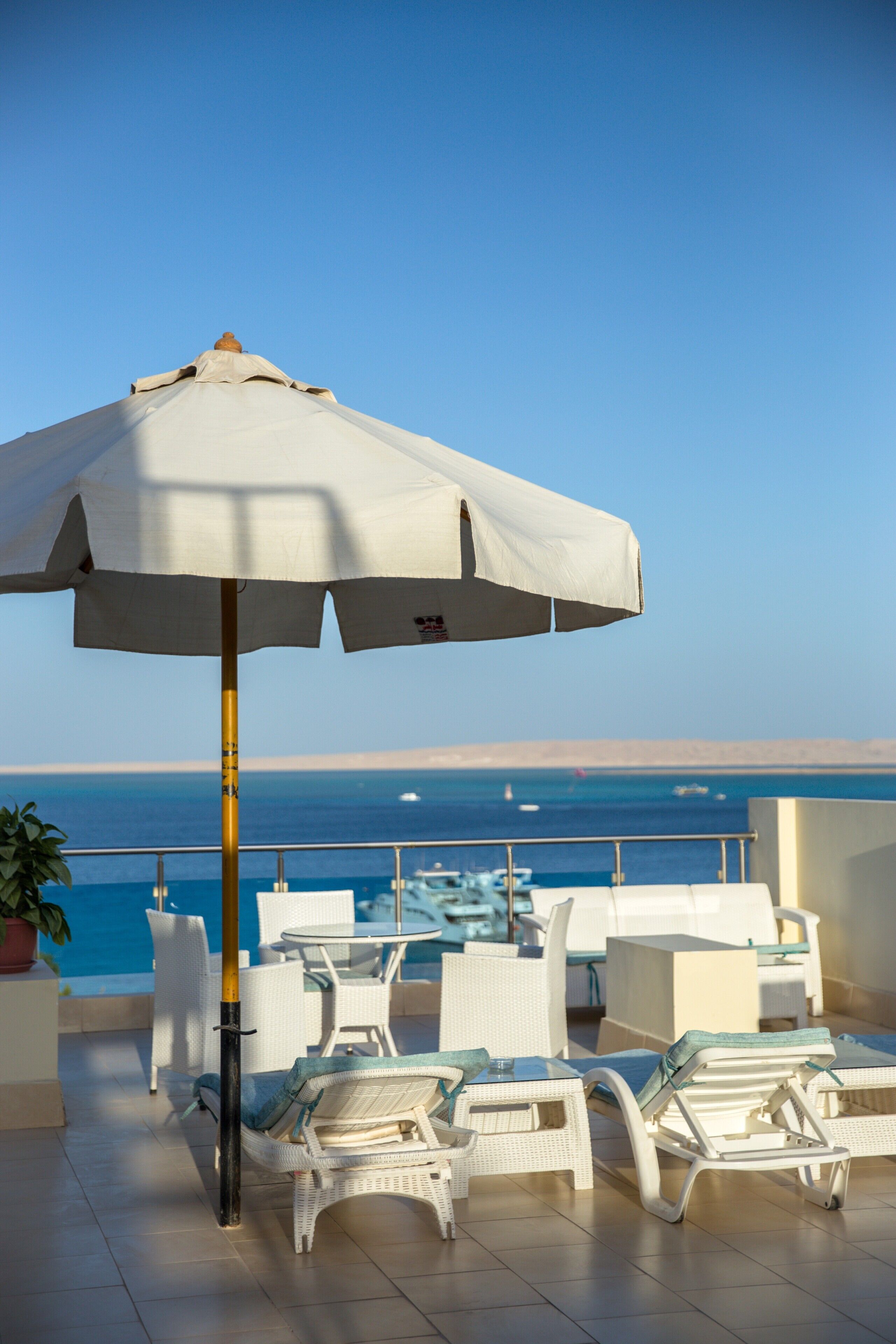 Redcon Suites 3*