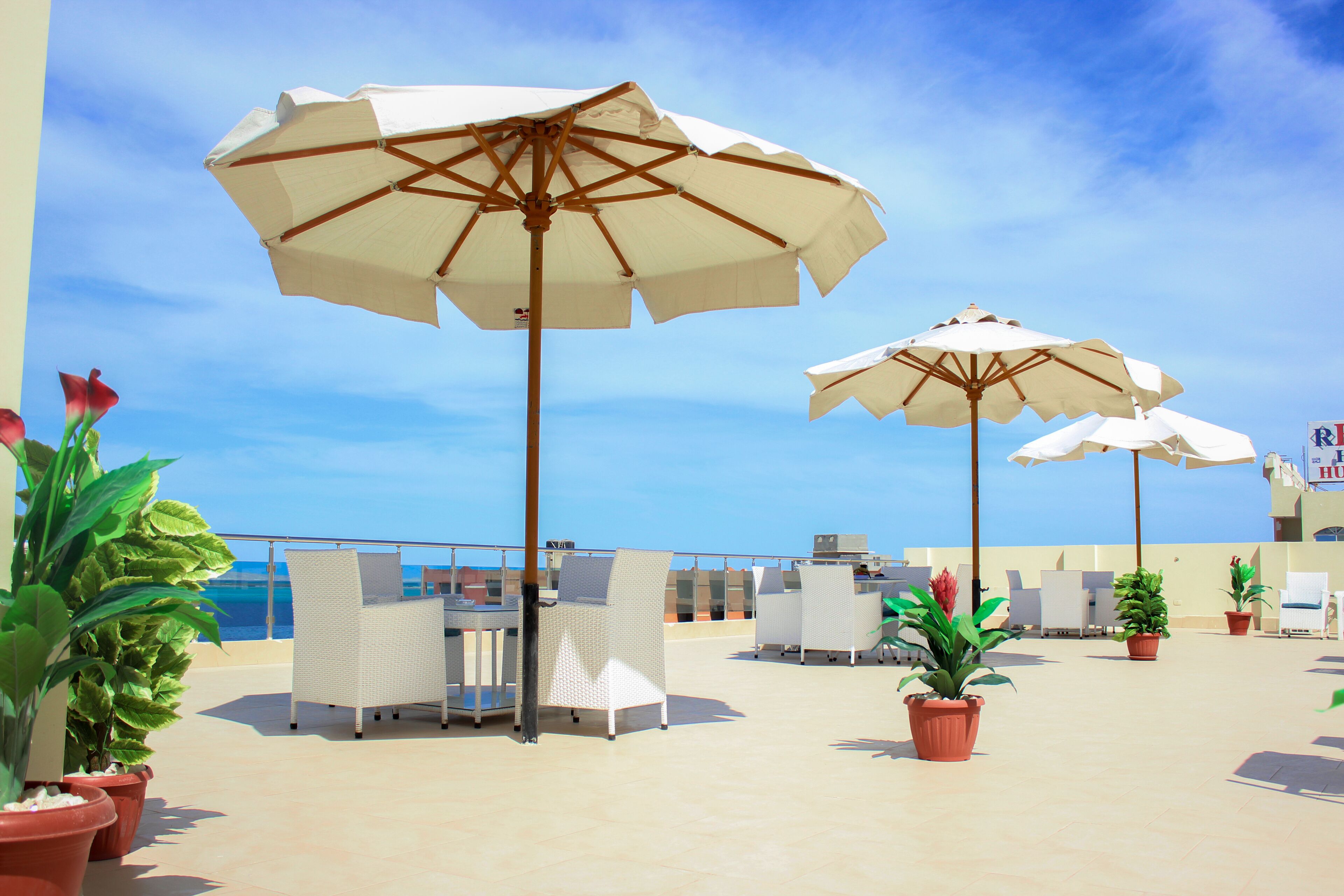 Redcon Suites 3*