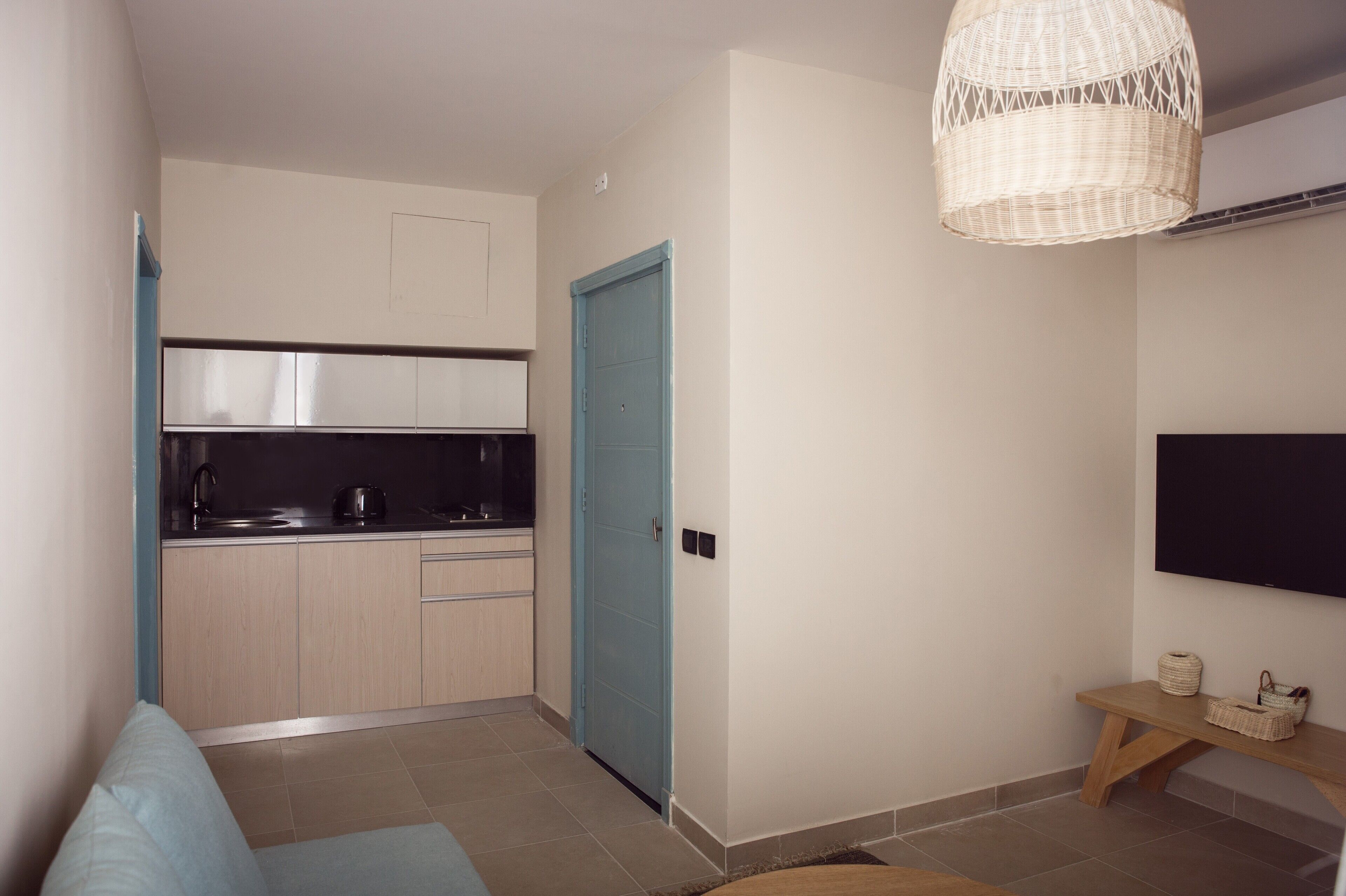 Redcon Suites 3*