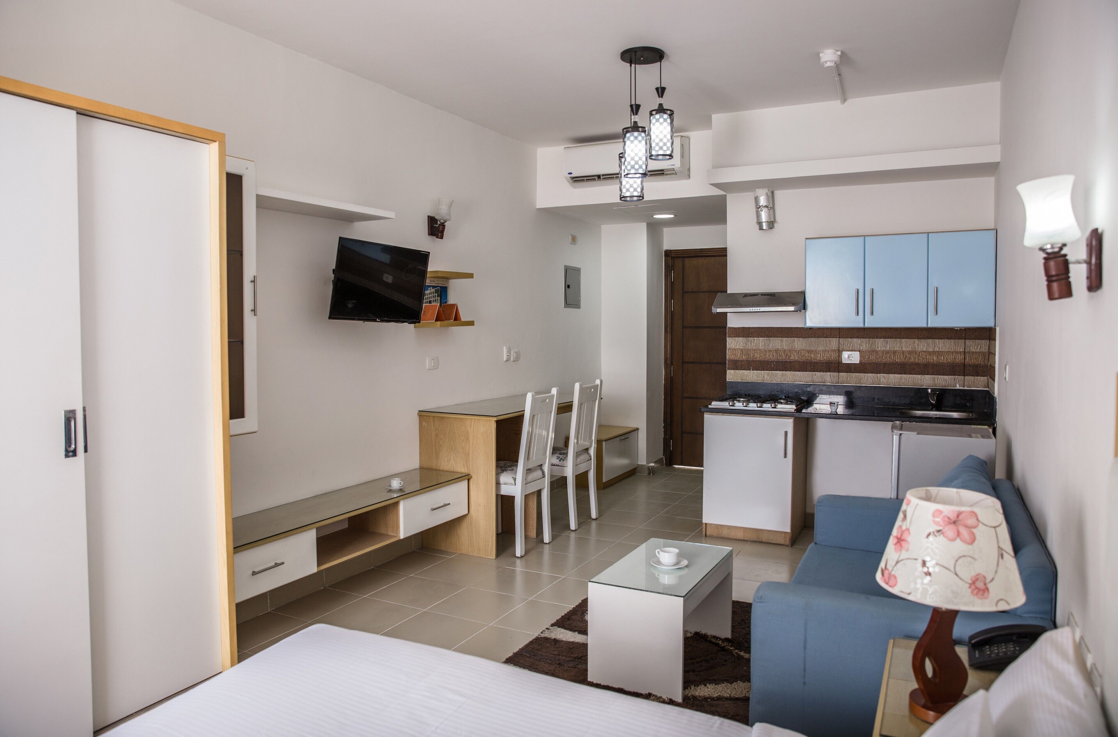 Redcon Suites 3*