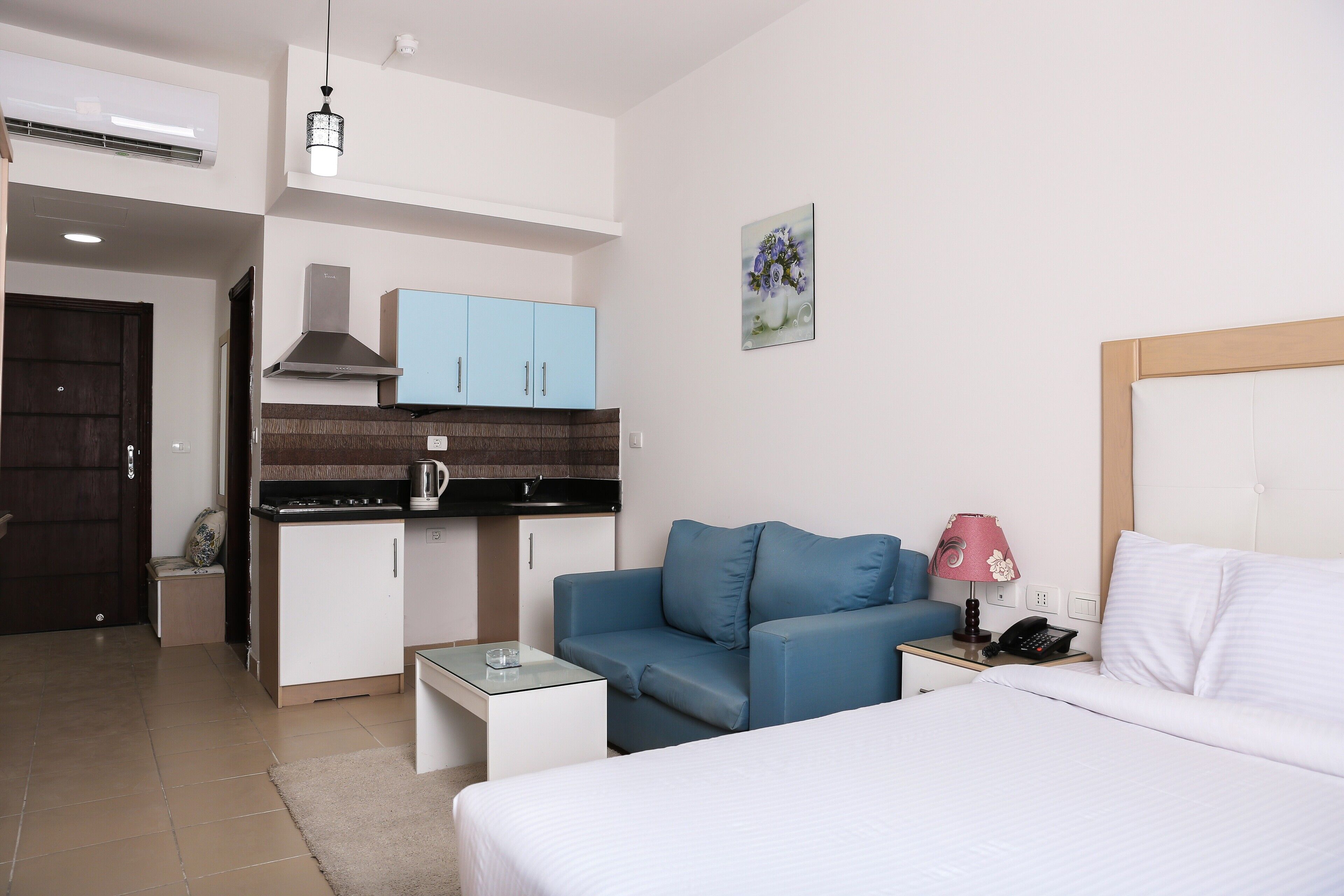 Redcon Suites 3*