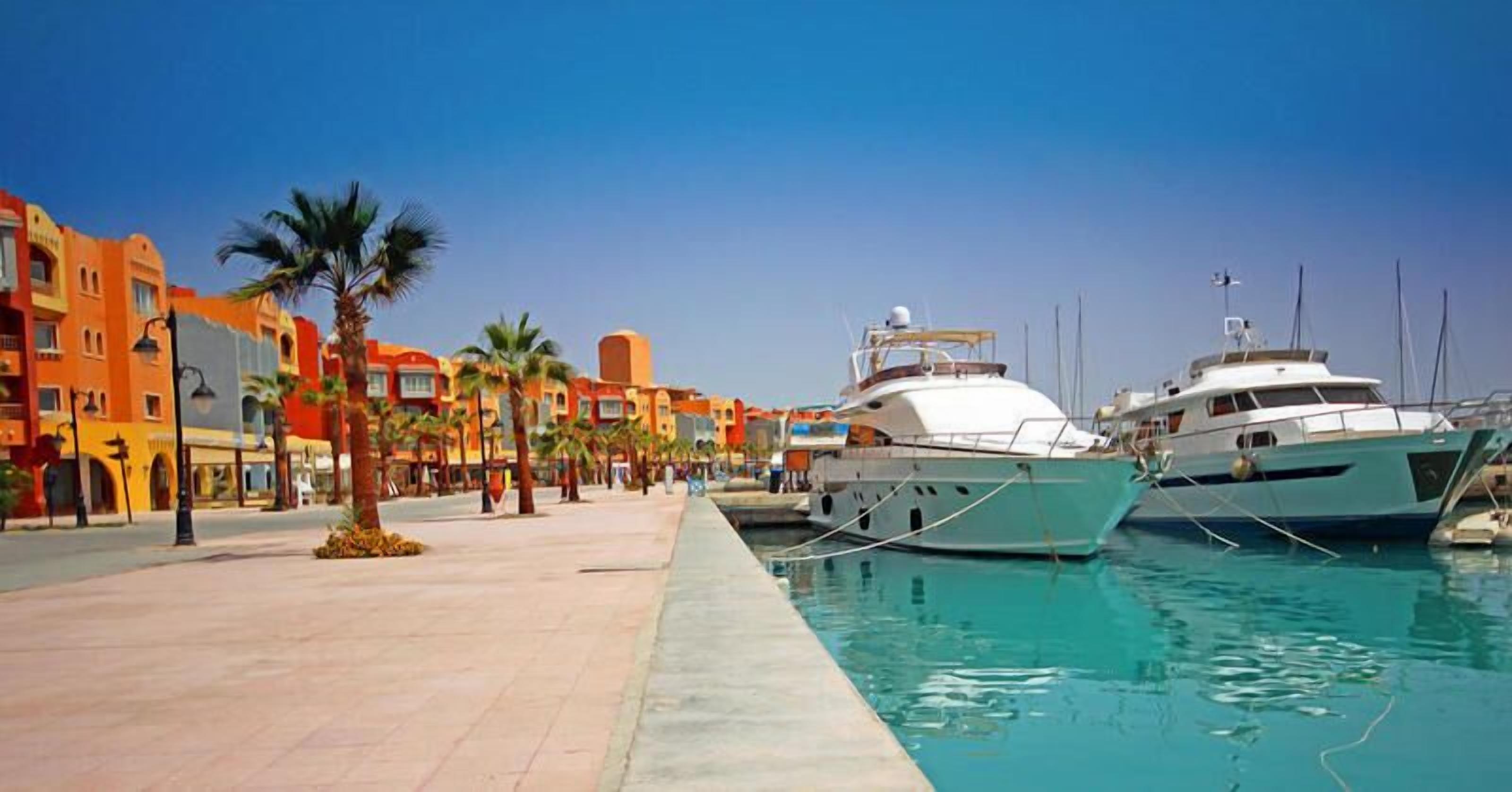 Redcon Suites 3*