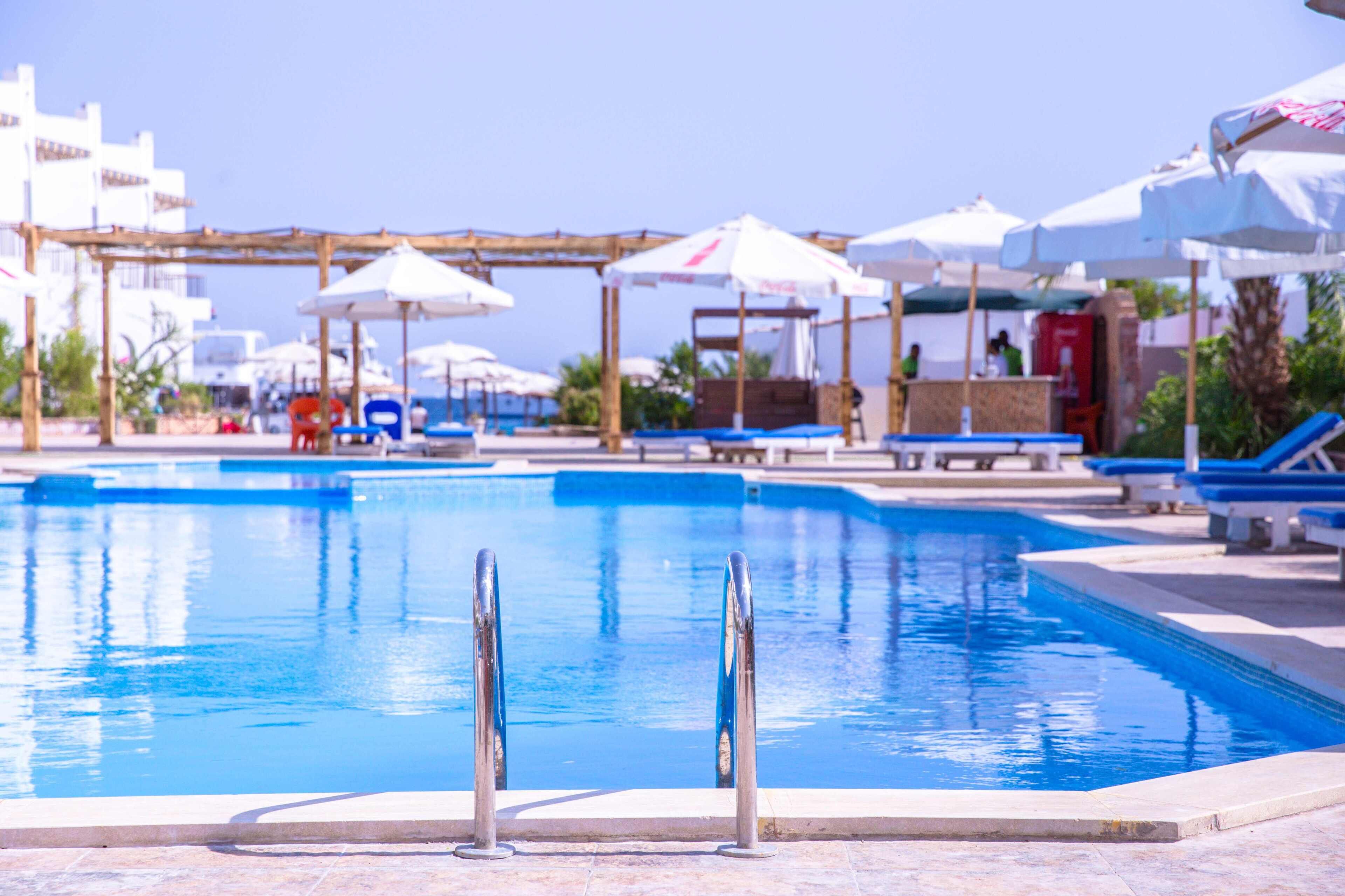 Redcon Suites 3*