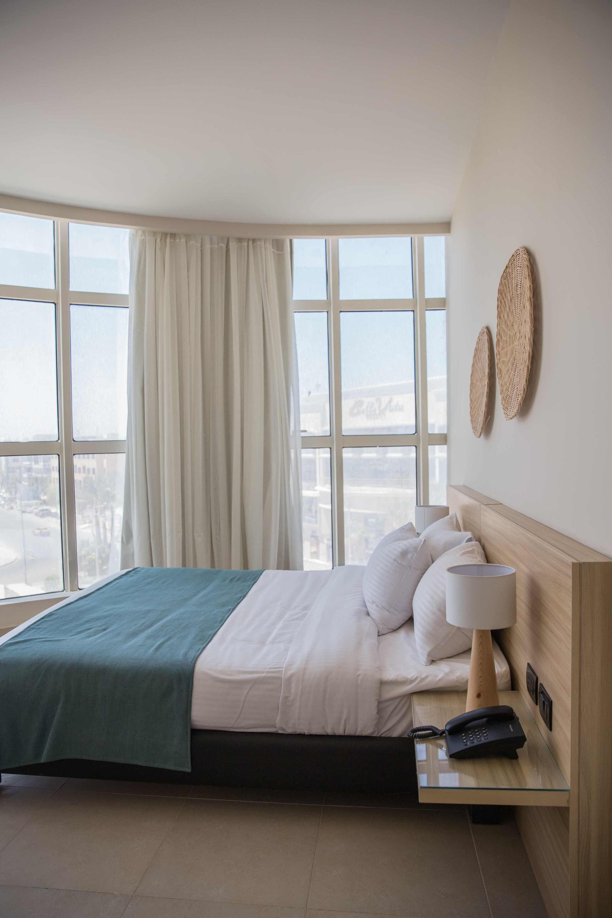 Redcon Suites 3*