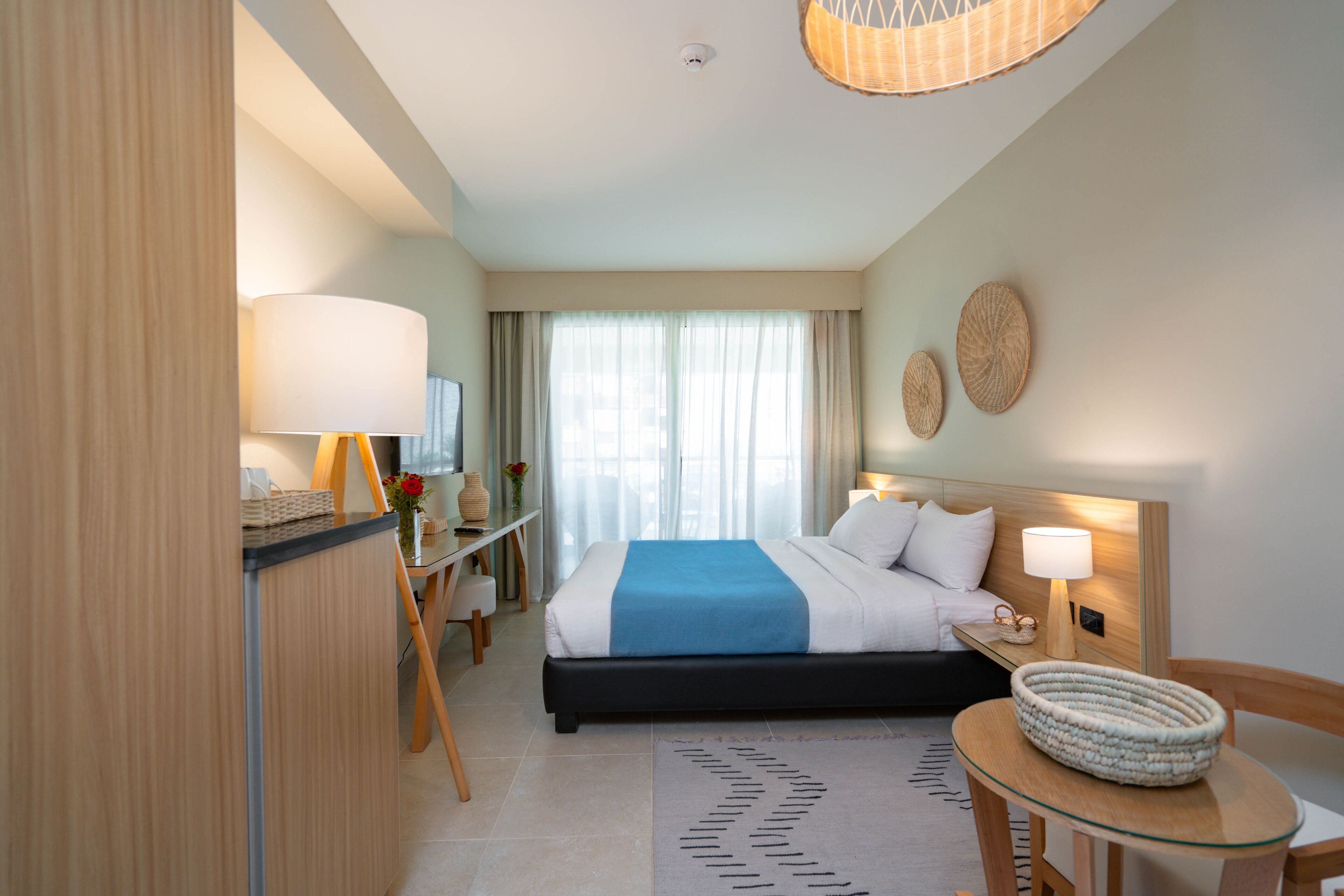 Redcon Suites 3*