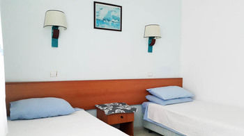 Swiss Eviniz Hotel 2*