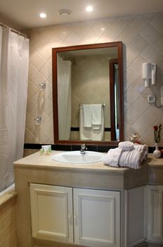 Hotel Le Consul 4*