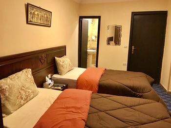 3 Pyramids View Inn 3*