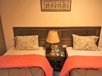 3 Pyramids View Inn 3*
