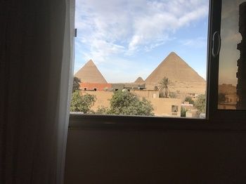 3 Pyramids View Inn 3*