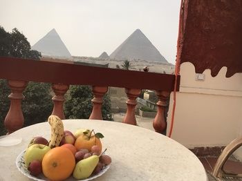 3 Pyramids View Inn 3*