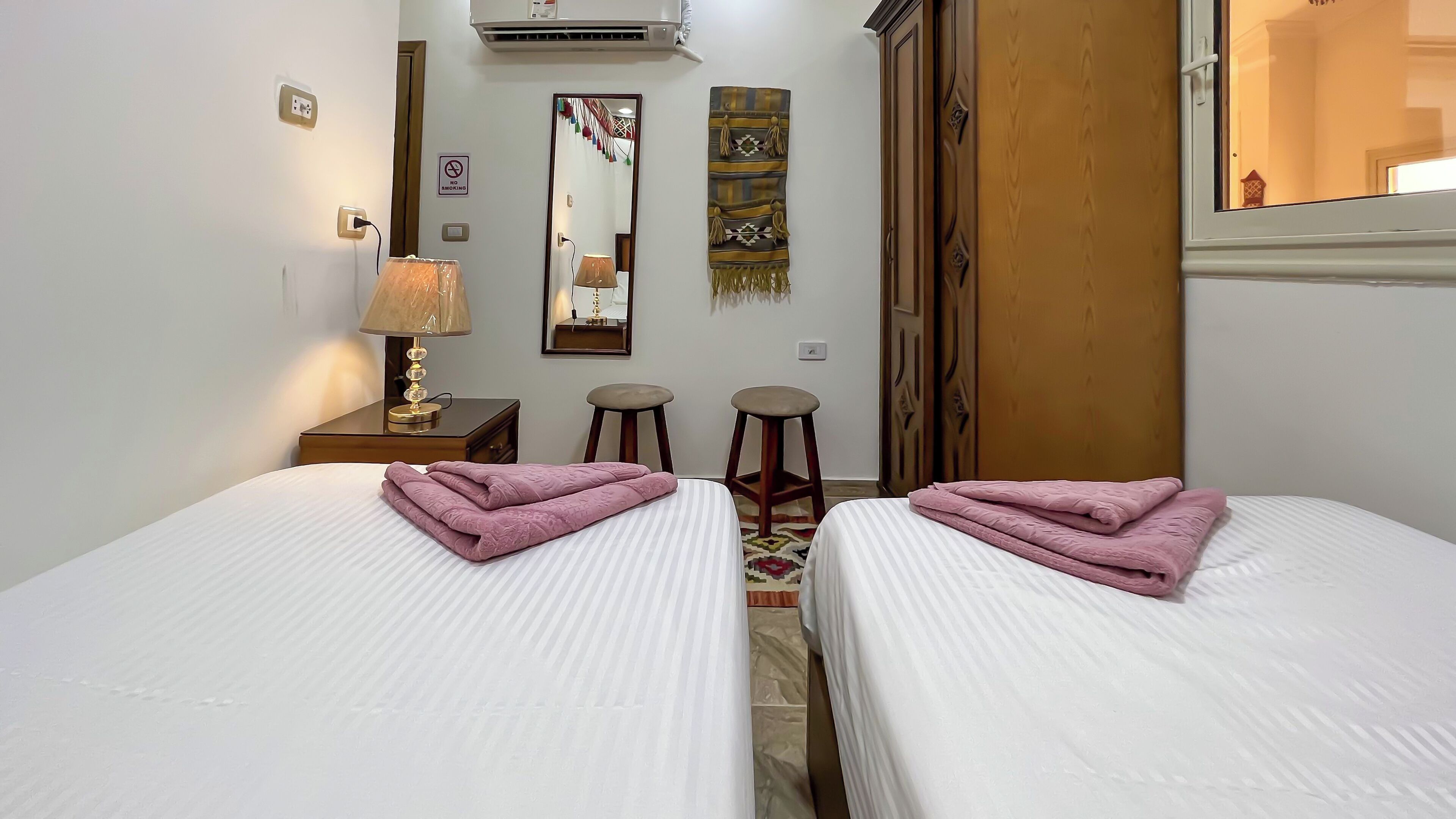 Atlantis Pyramids Inn 2*