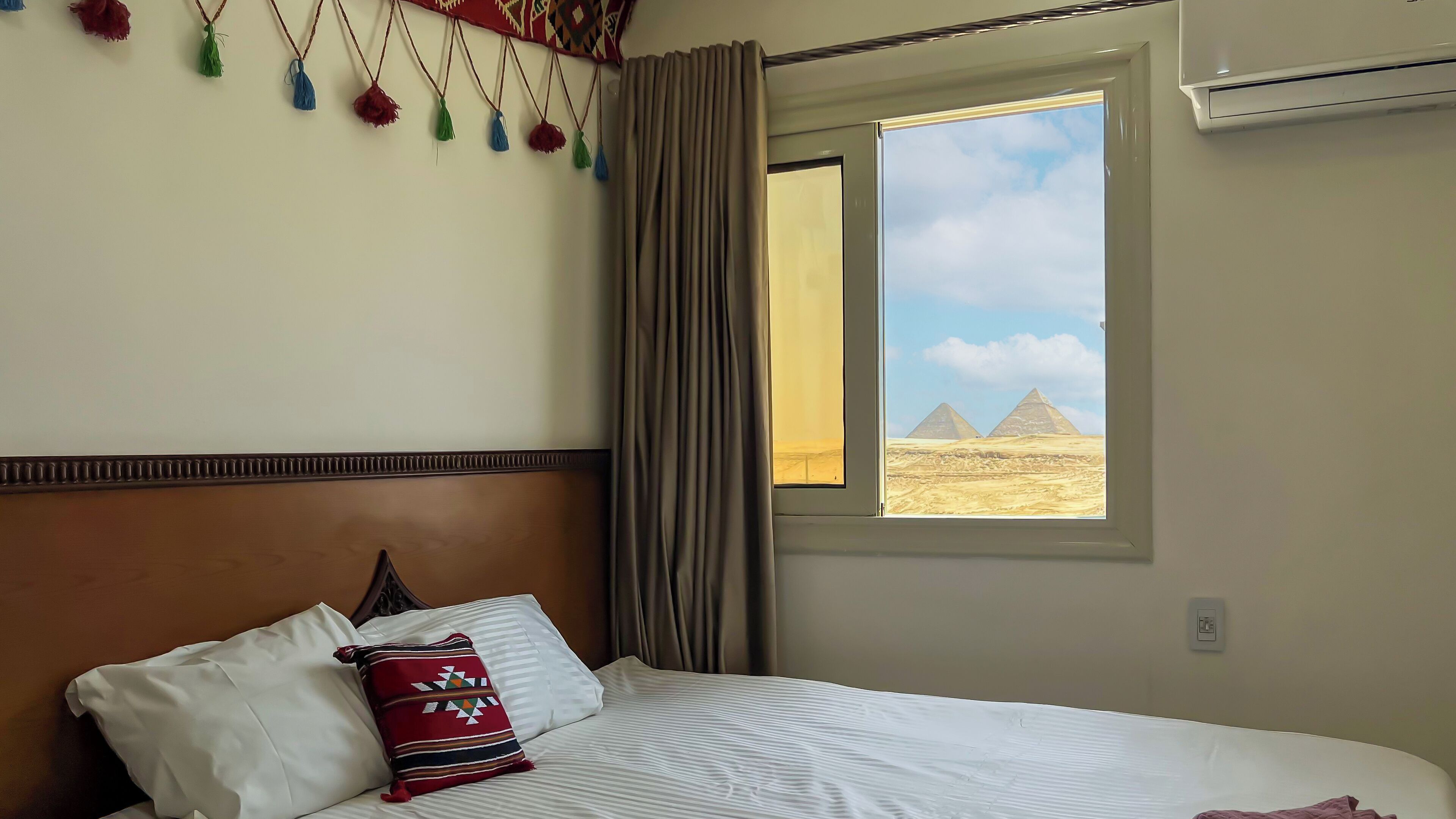 Atlantis Pyramids Inn 2*