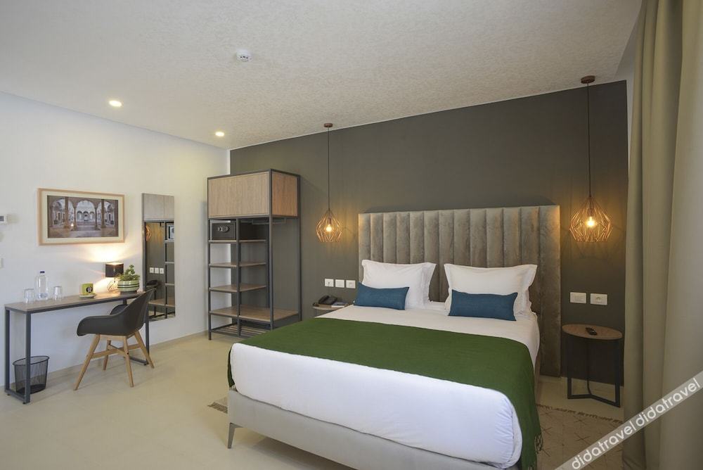 Maia Hotel Suites 0*