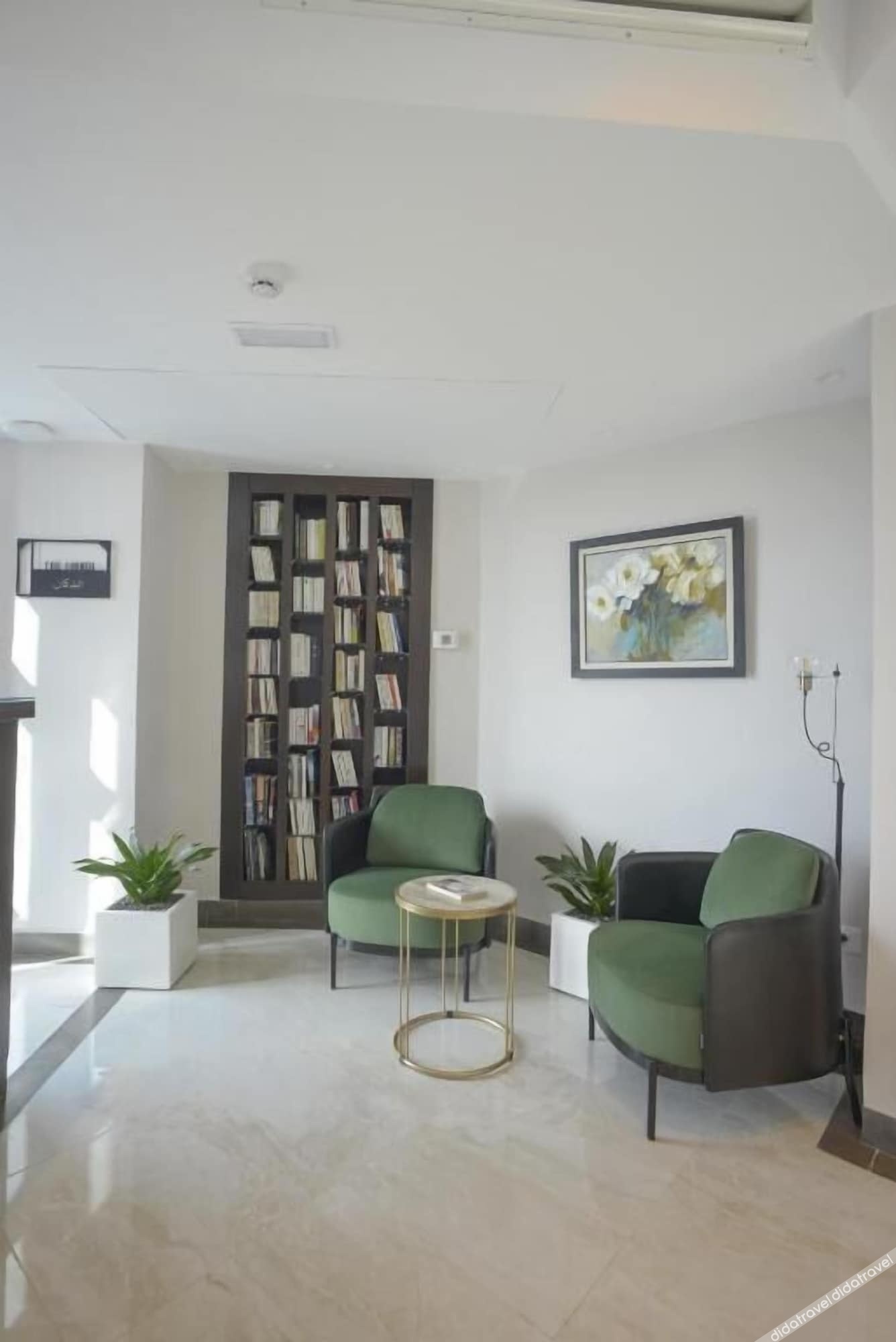 Maia Hotel Suites 0*