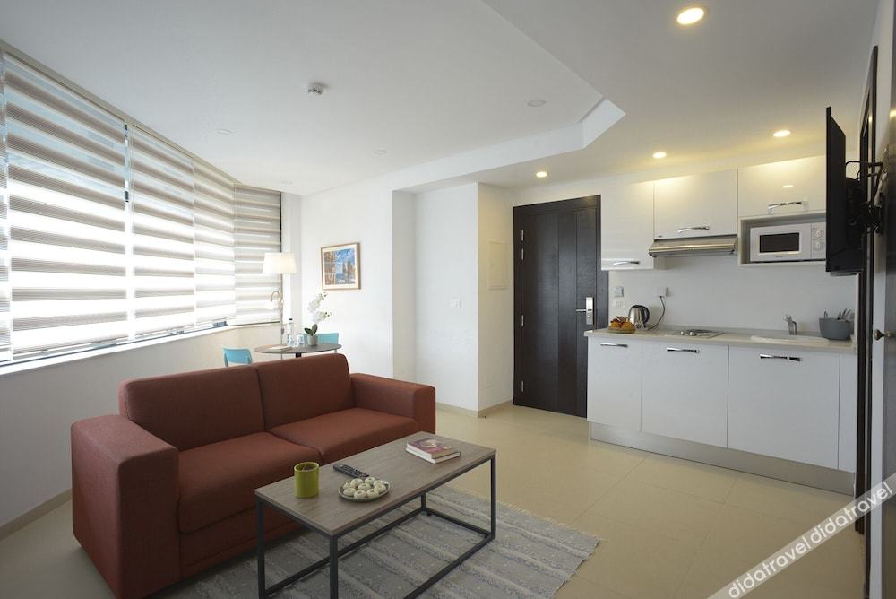 Maia Hotel Suites 0*