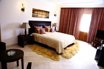 The Penthouse Suites Hotel 5*