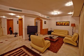 The Penthouse Suites Hotel 5*