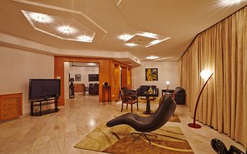 The Penthouse Suites Hotel 5*