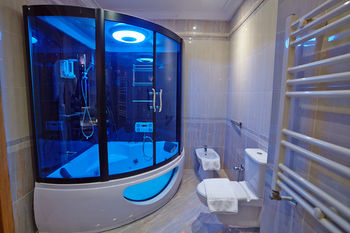 The Penthouse Suites Hotel 5*