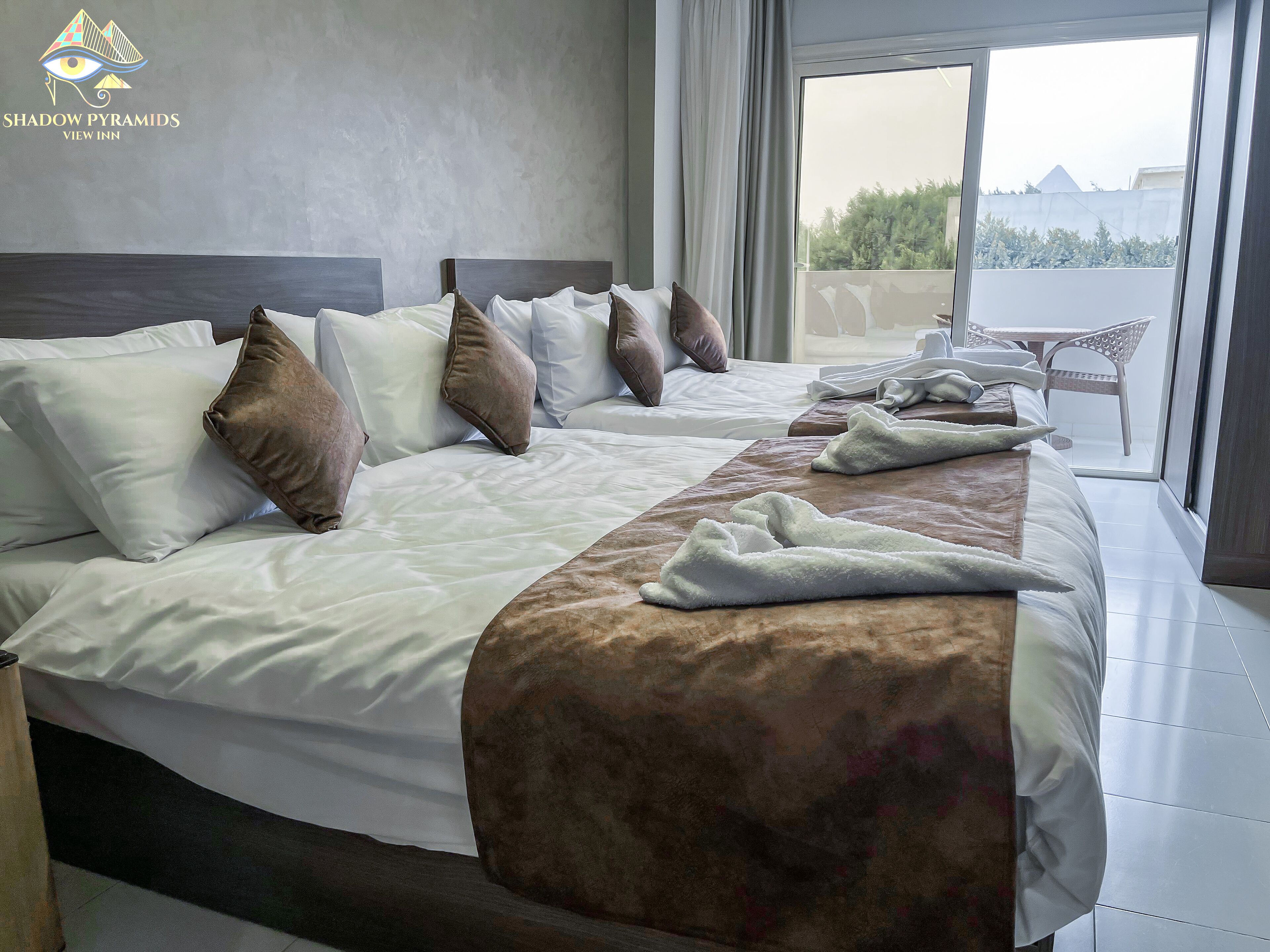 Shadow Pyramids View Inn 4*