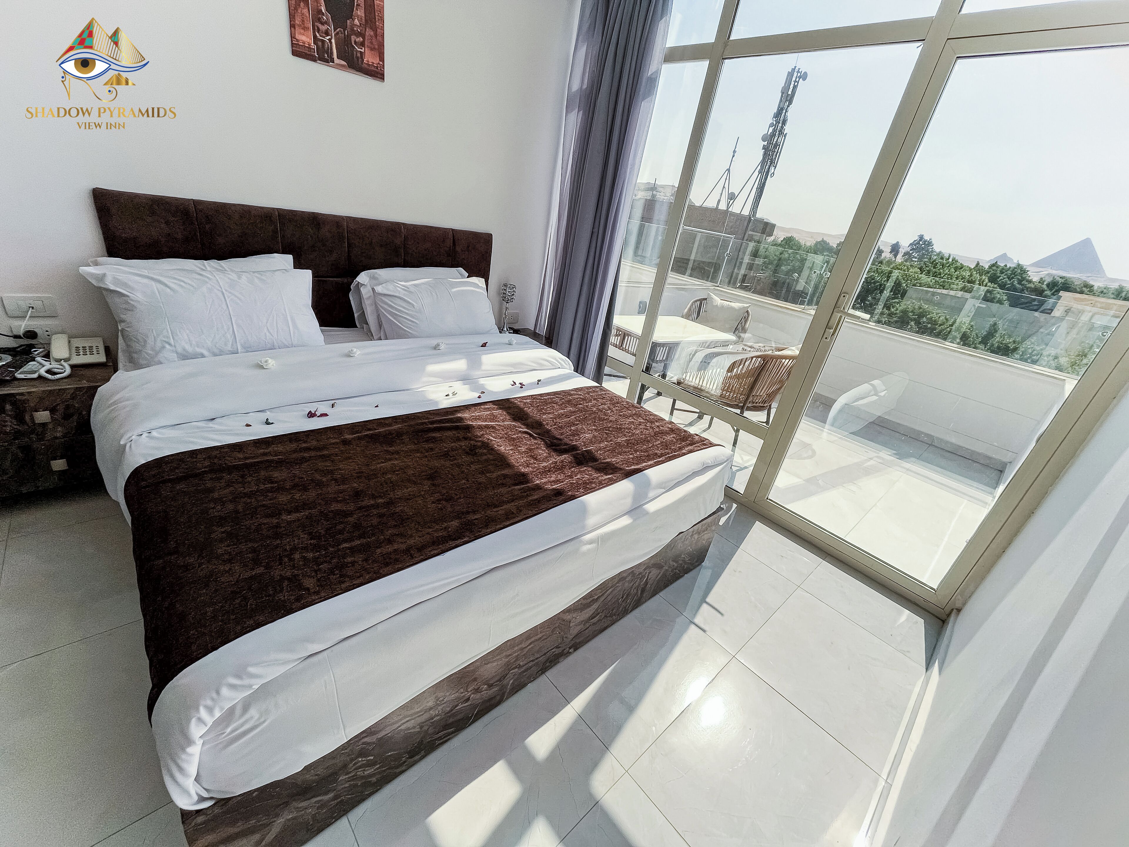 Shadow Pyramids View Inn 4*