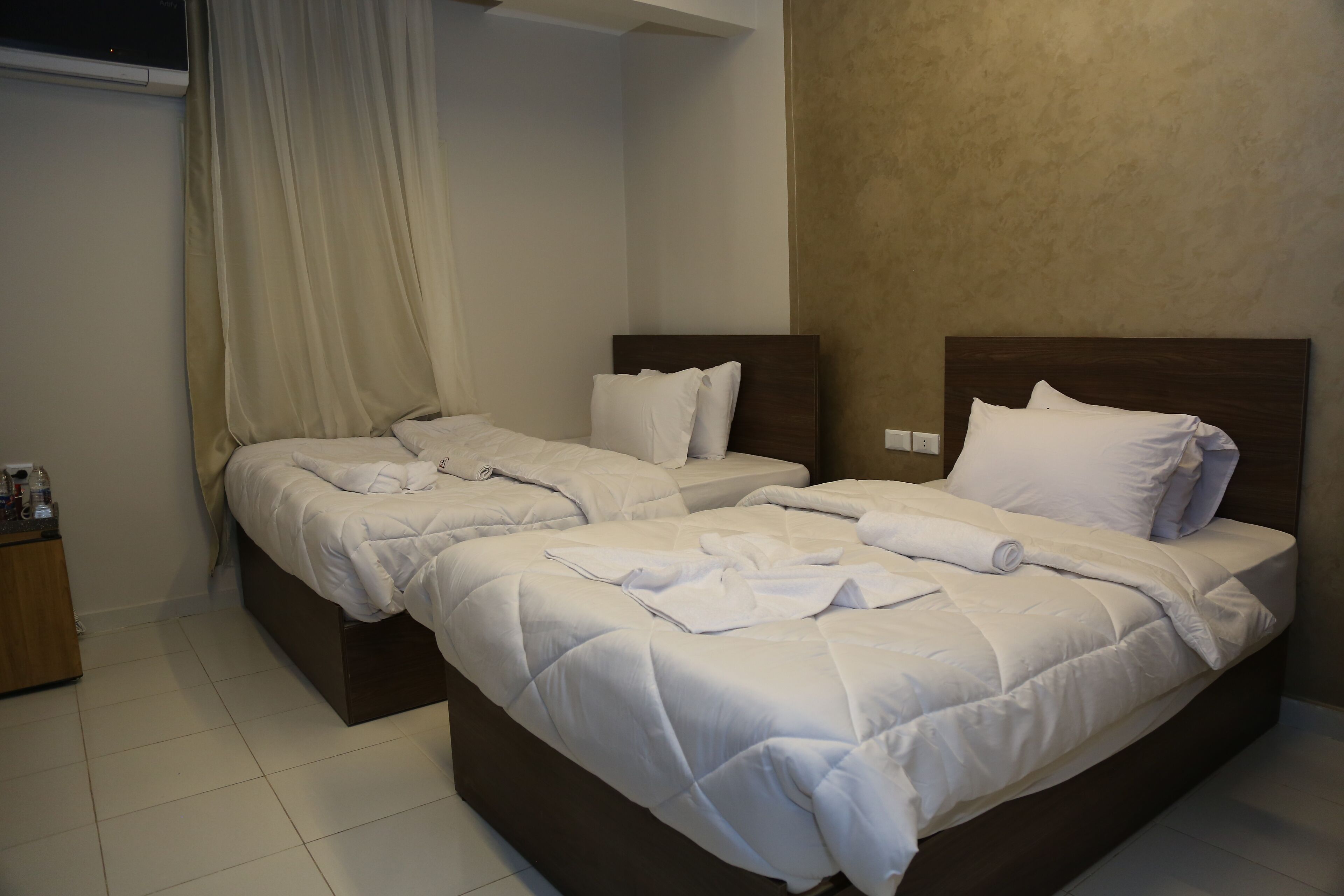 Shadow Pyramids View Inn 4*
