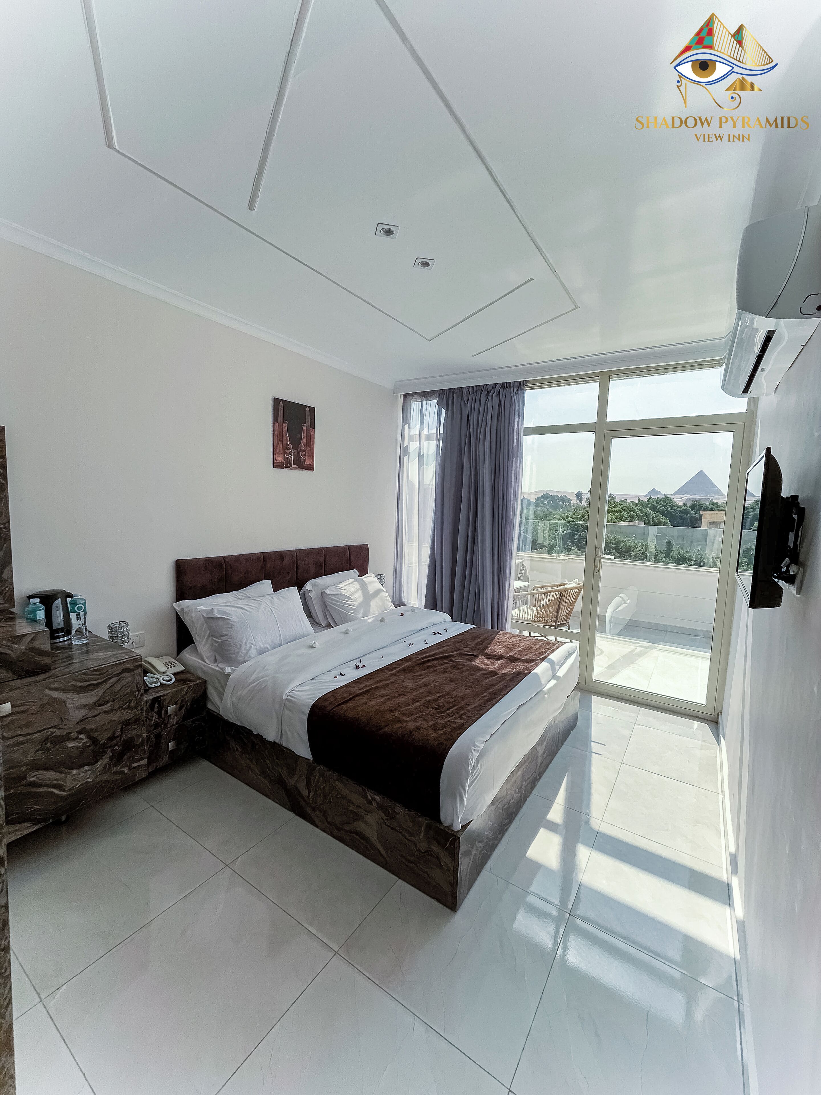 Shadow Pyramids View Inn 4*
